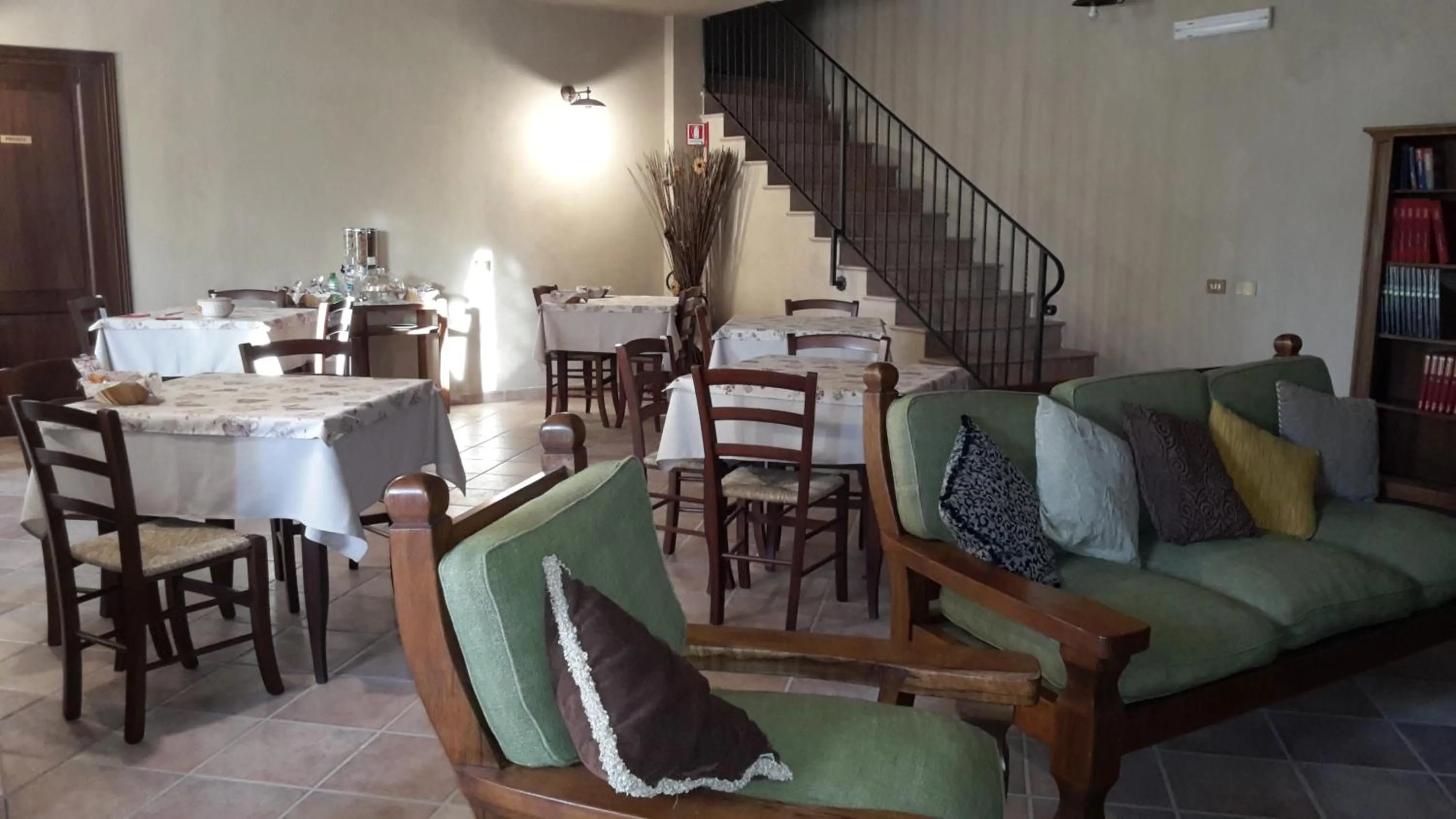 Communal lounge/ TV room in Villa Klinai