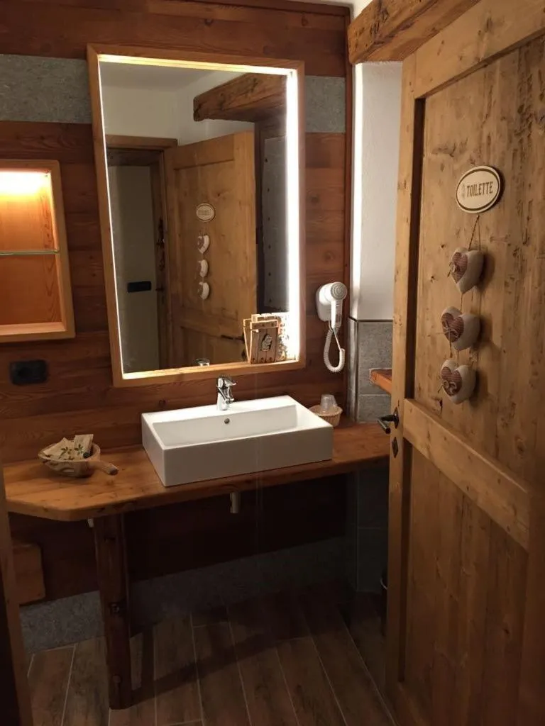 Le Petit Fenestrelle Albergo Diffuso
