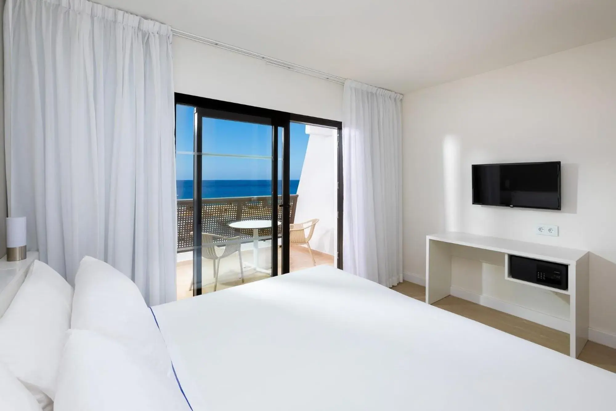 Bedroom, Bed in Sol Fuerteventura Jandia - All Suites Bedroom, Bed in Sol Fuerteventura Jandia - All Suites