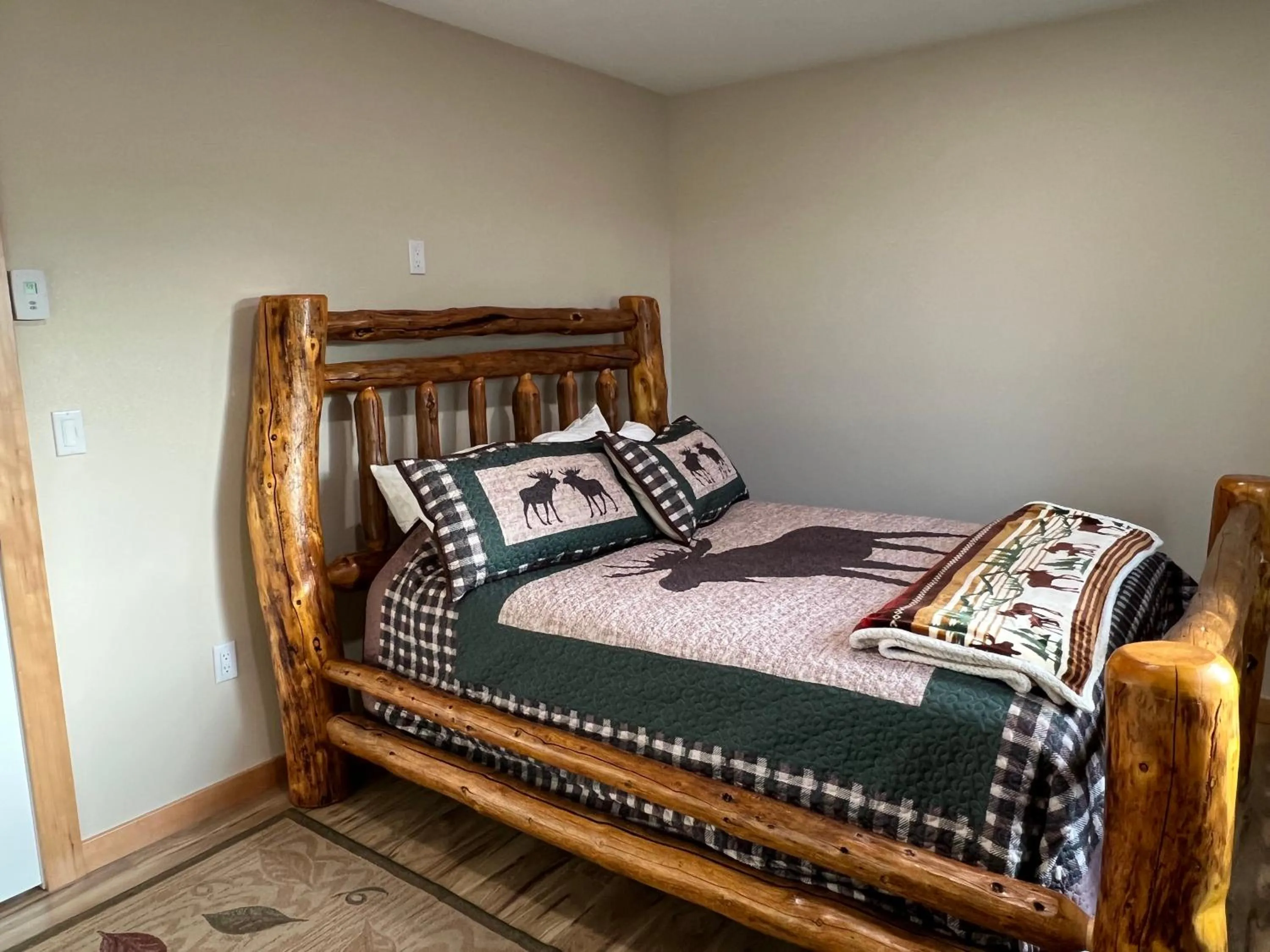 Bed in Eagle's Eye Vacation Rentals