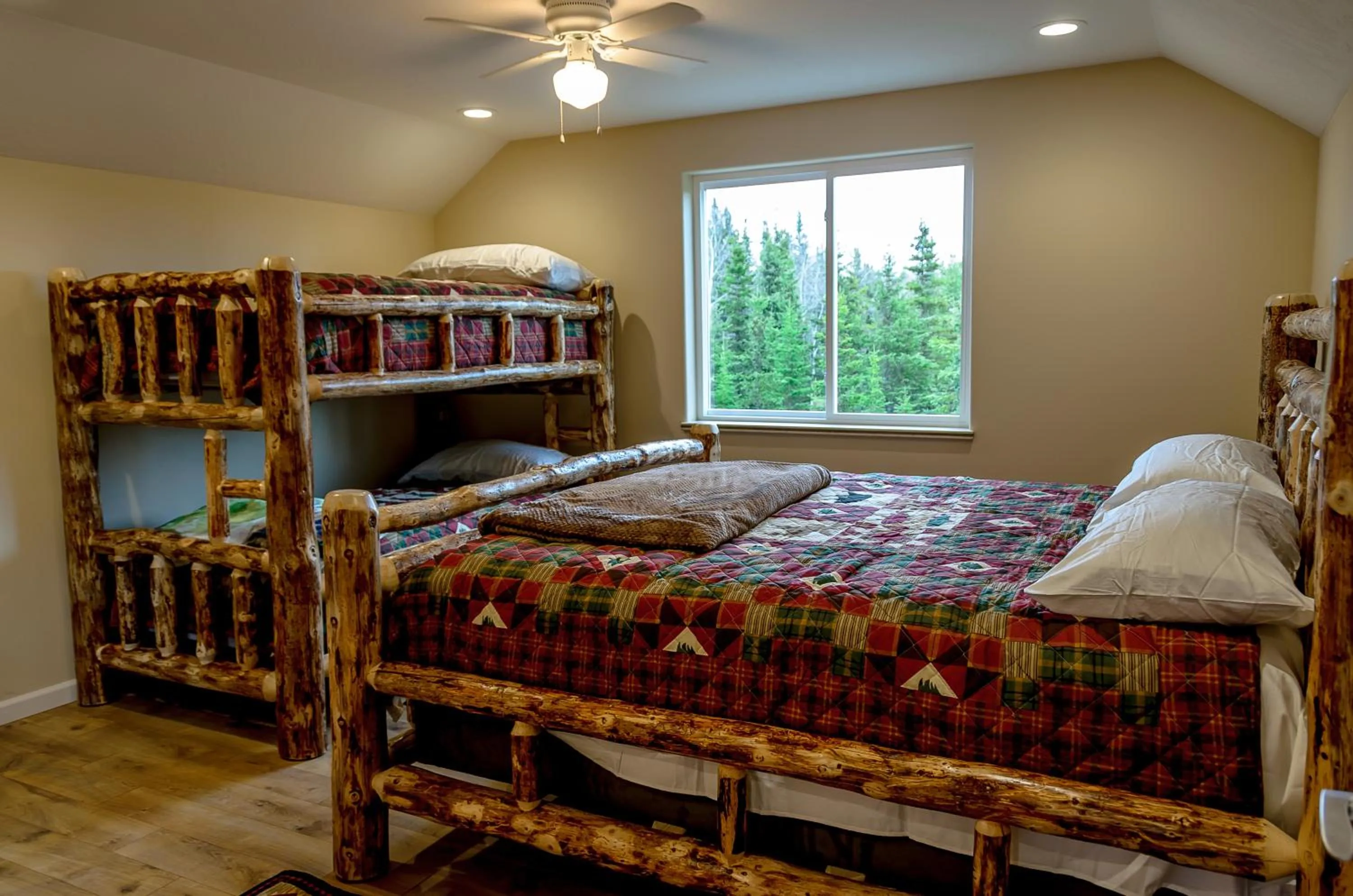 Bed in Eagle's Eye Vacation Rentals