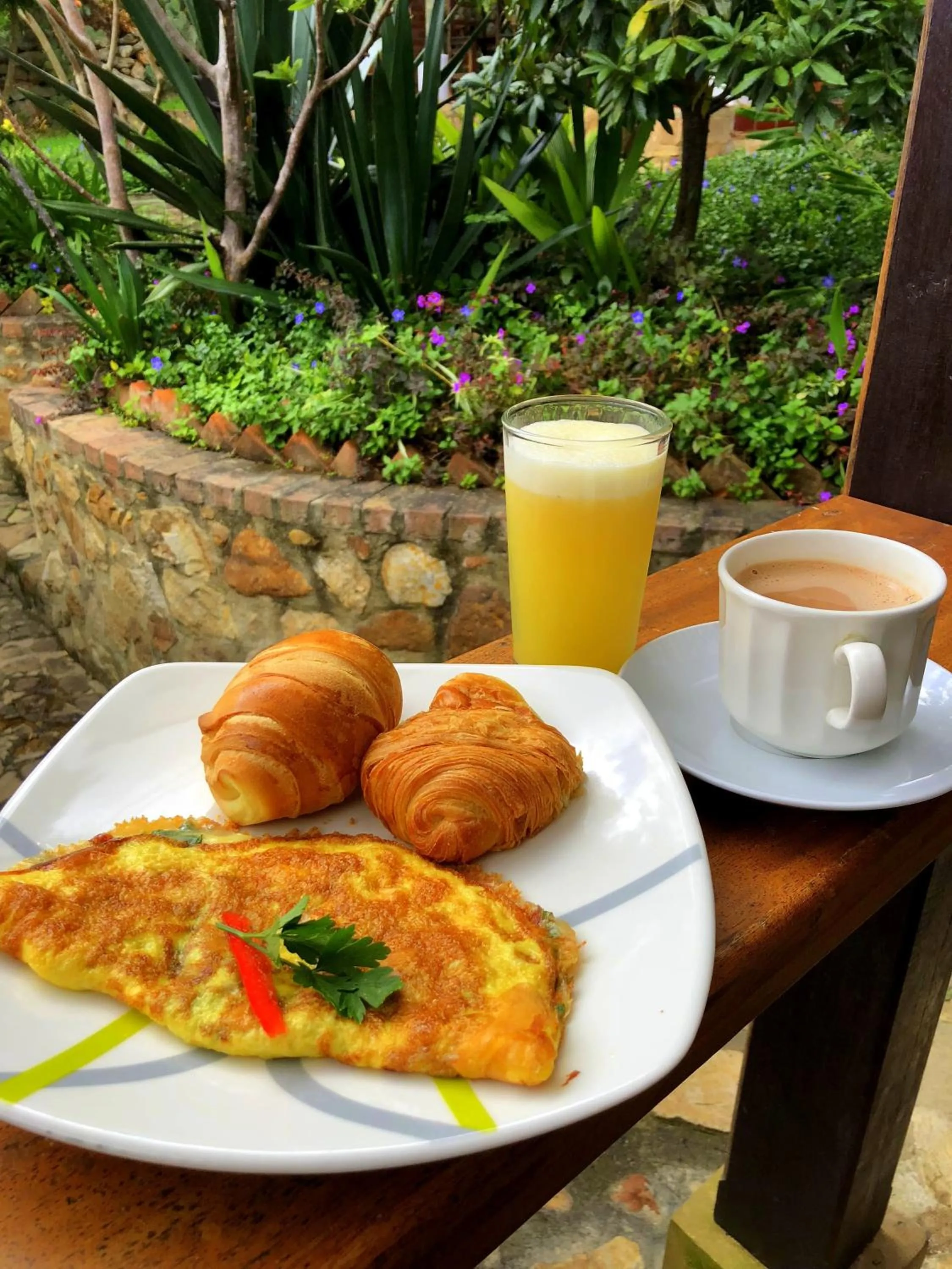 Breakfast in Renacer
