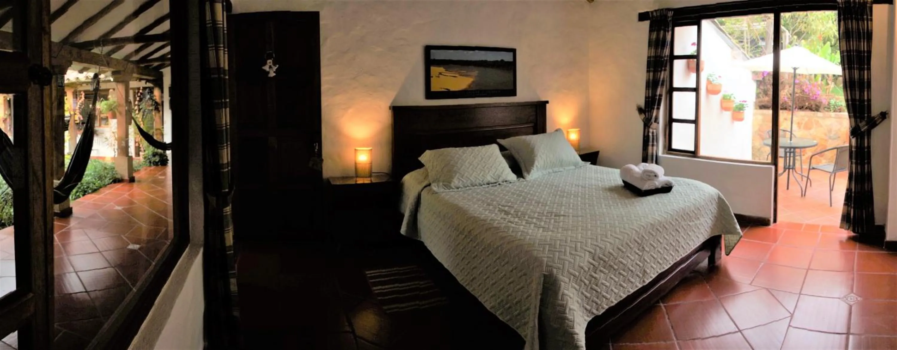 Photo of the whole room, Bed in Renacer