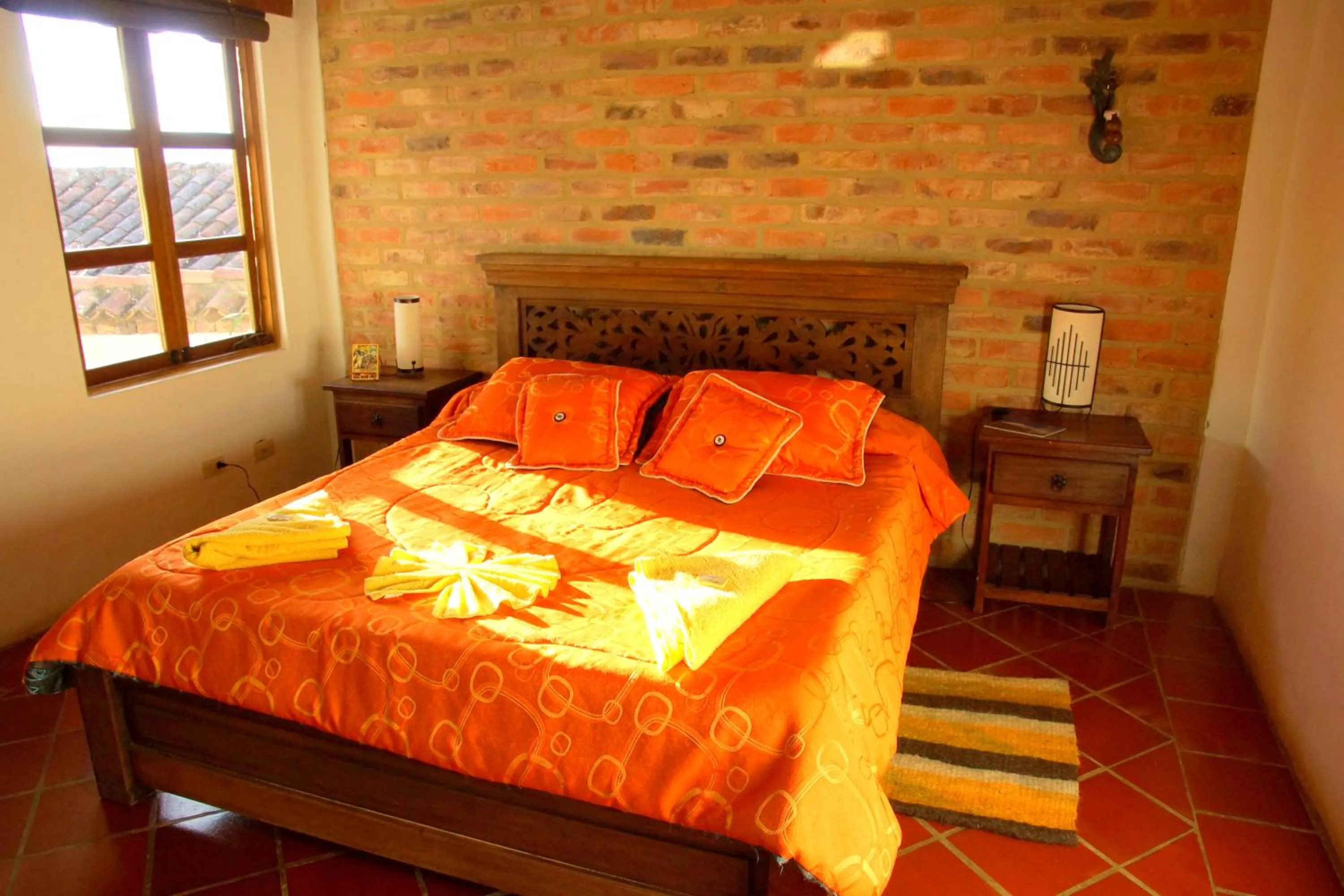 Photo of the whole room, Bed in Renacer