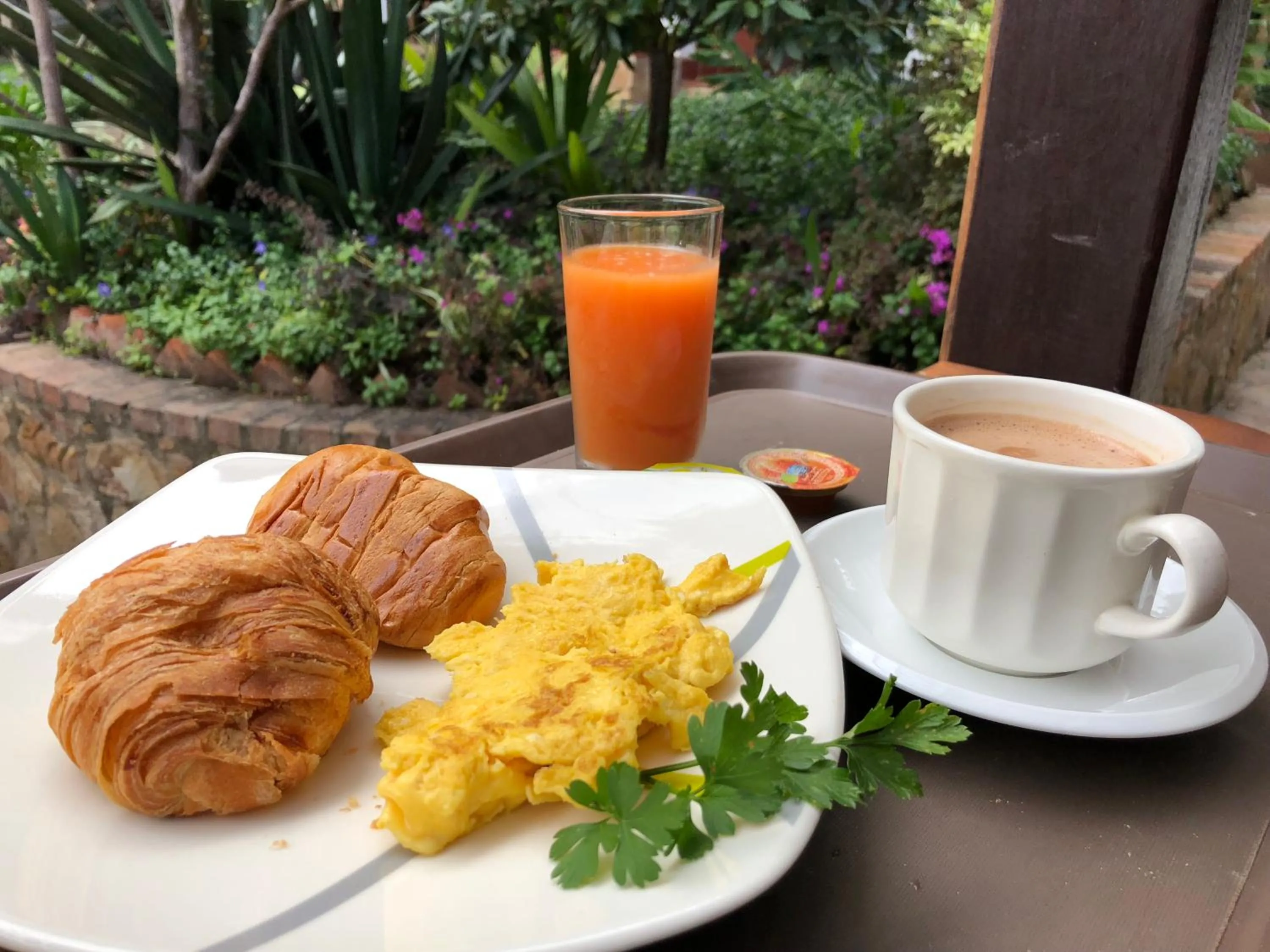 Breakfast in Renacer