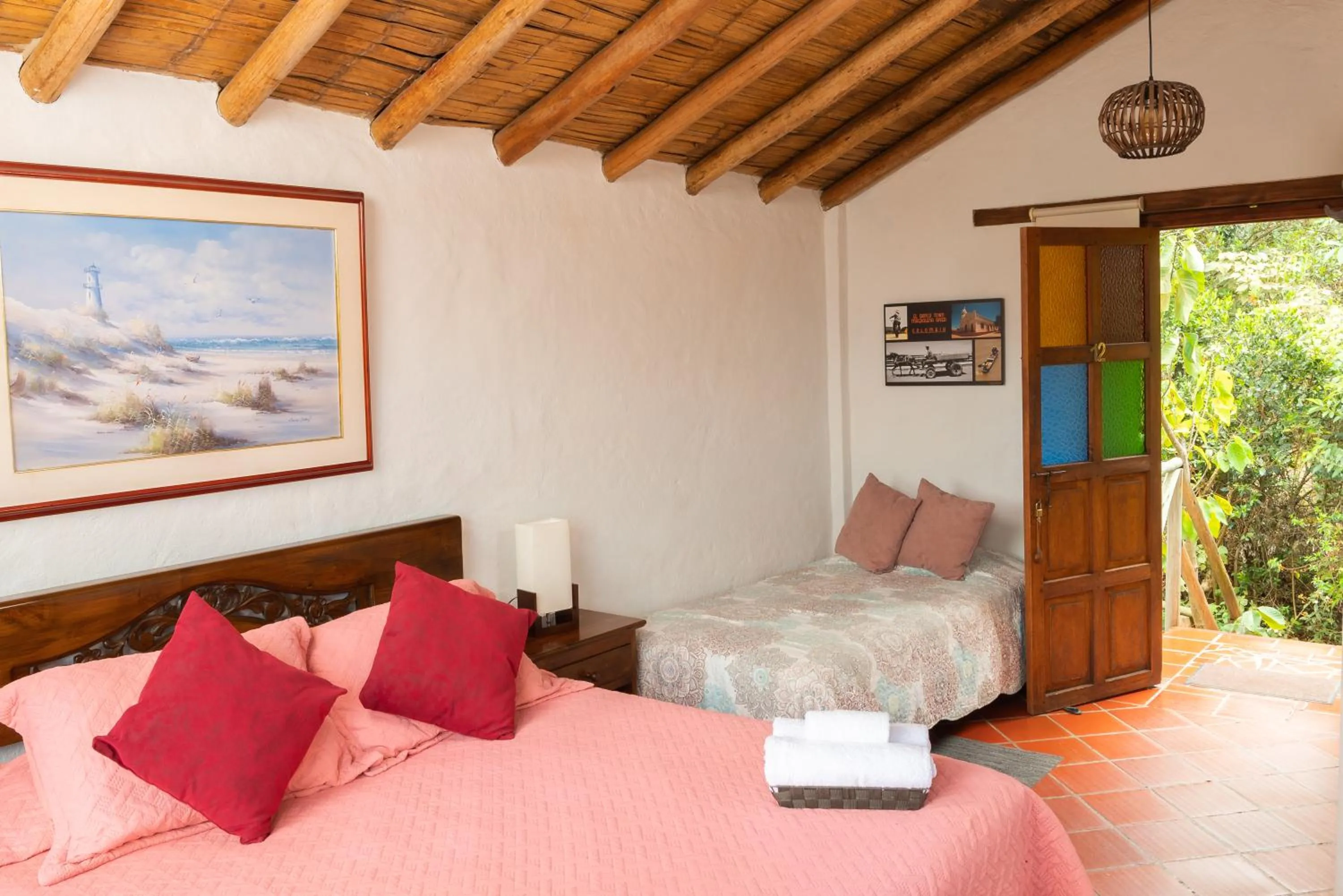 Bedroom, Bed in Renacer