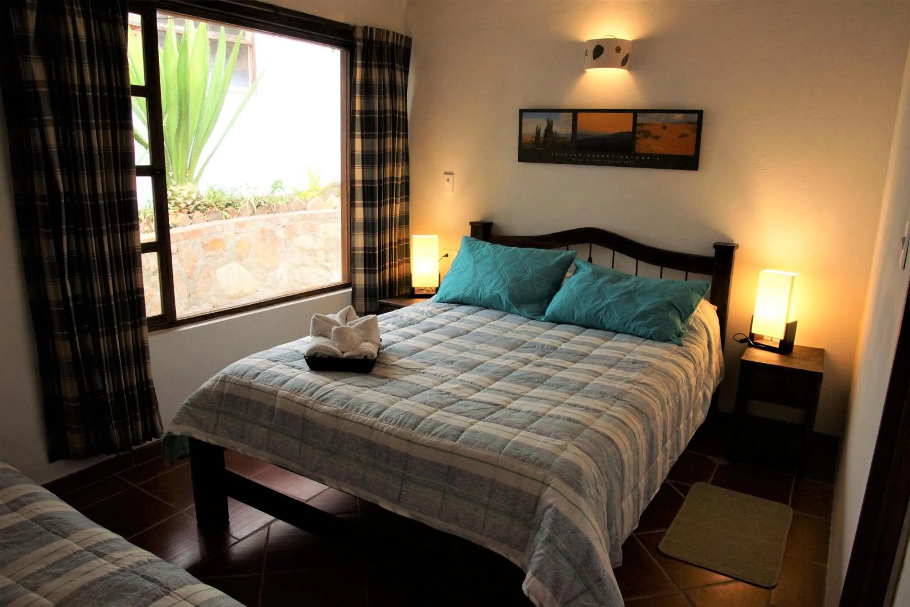 Photo of the whole room, Bed in Renacer