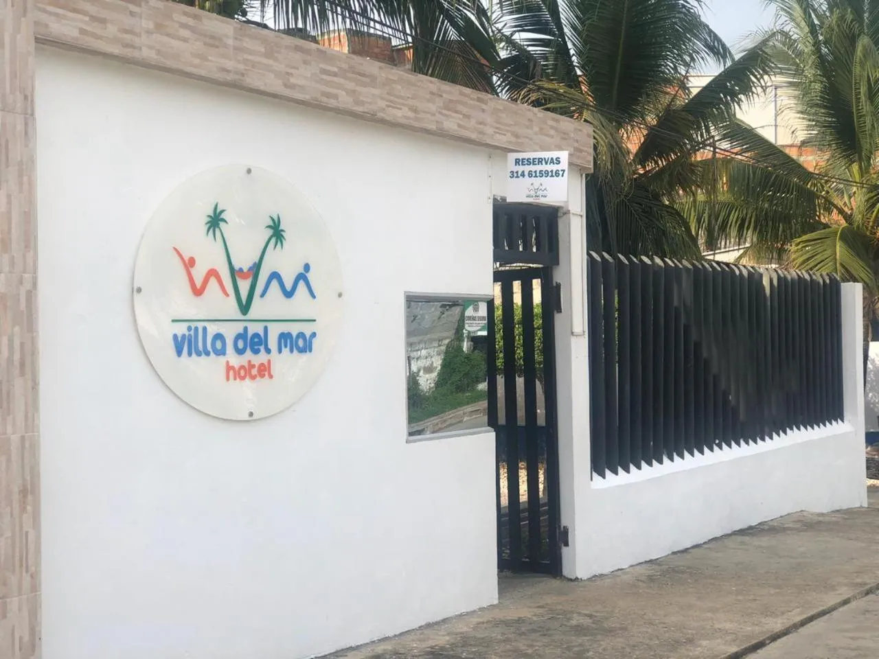 Facade/entrance in Hotel Villa del Mar Coveñas