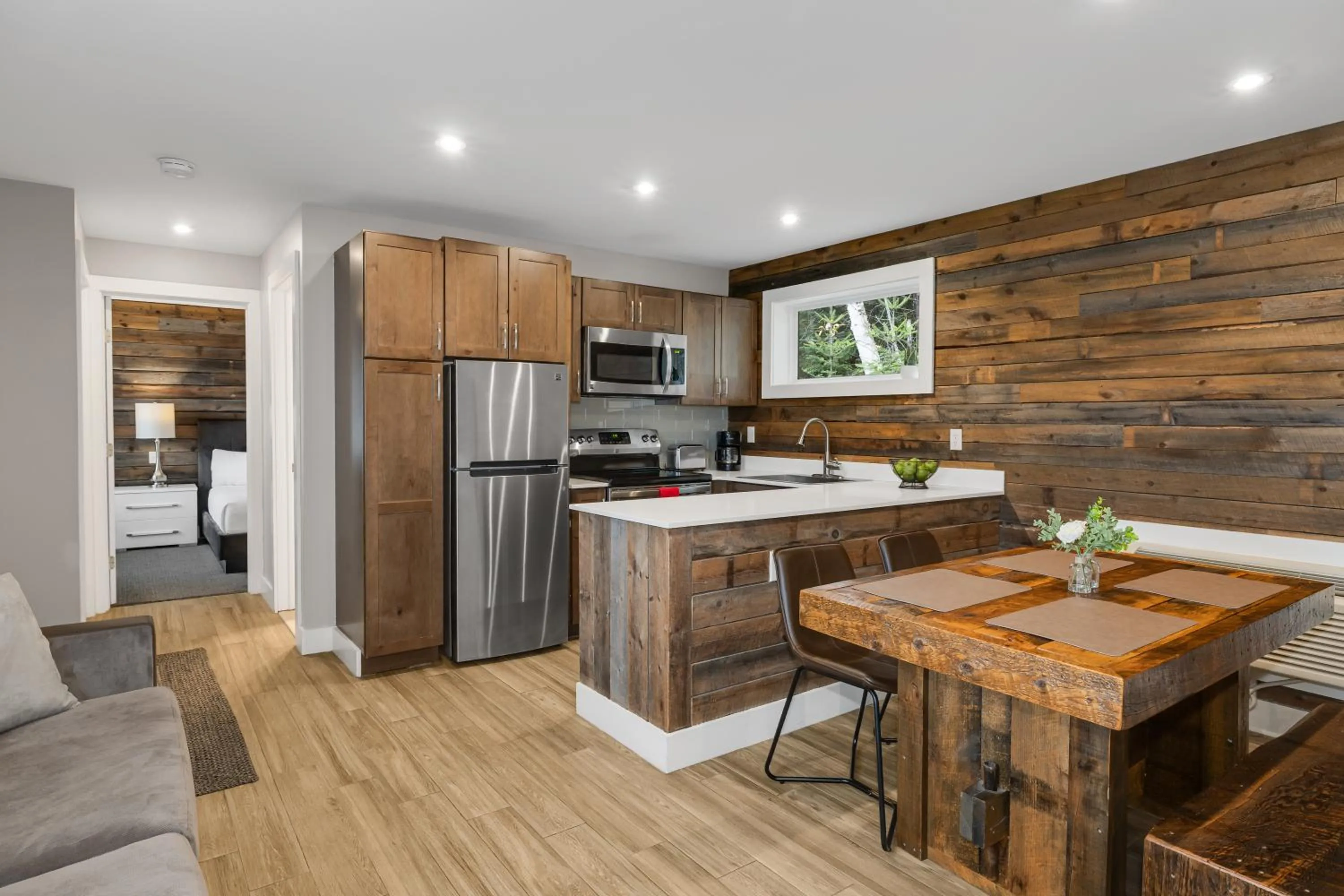 Kitchen or kitchenette in Lake Placid Inn: Residences