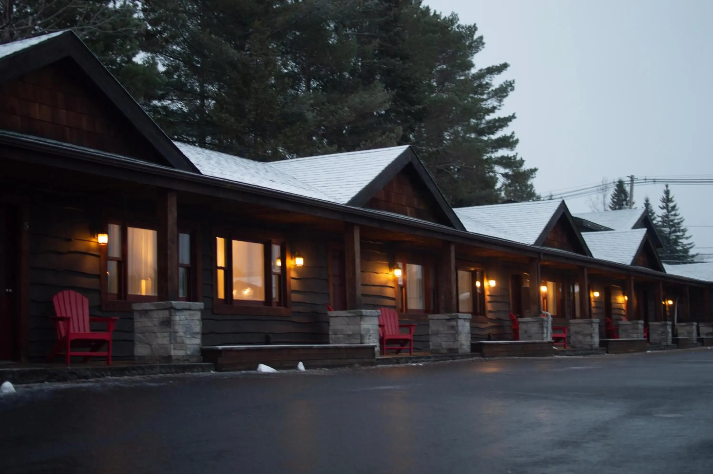 Property building in Lake Placid Inn: Residences Property building in Lake Placid Inn: Residences