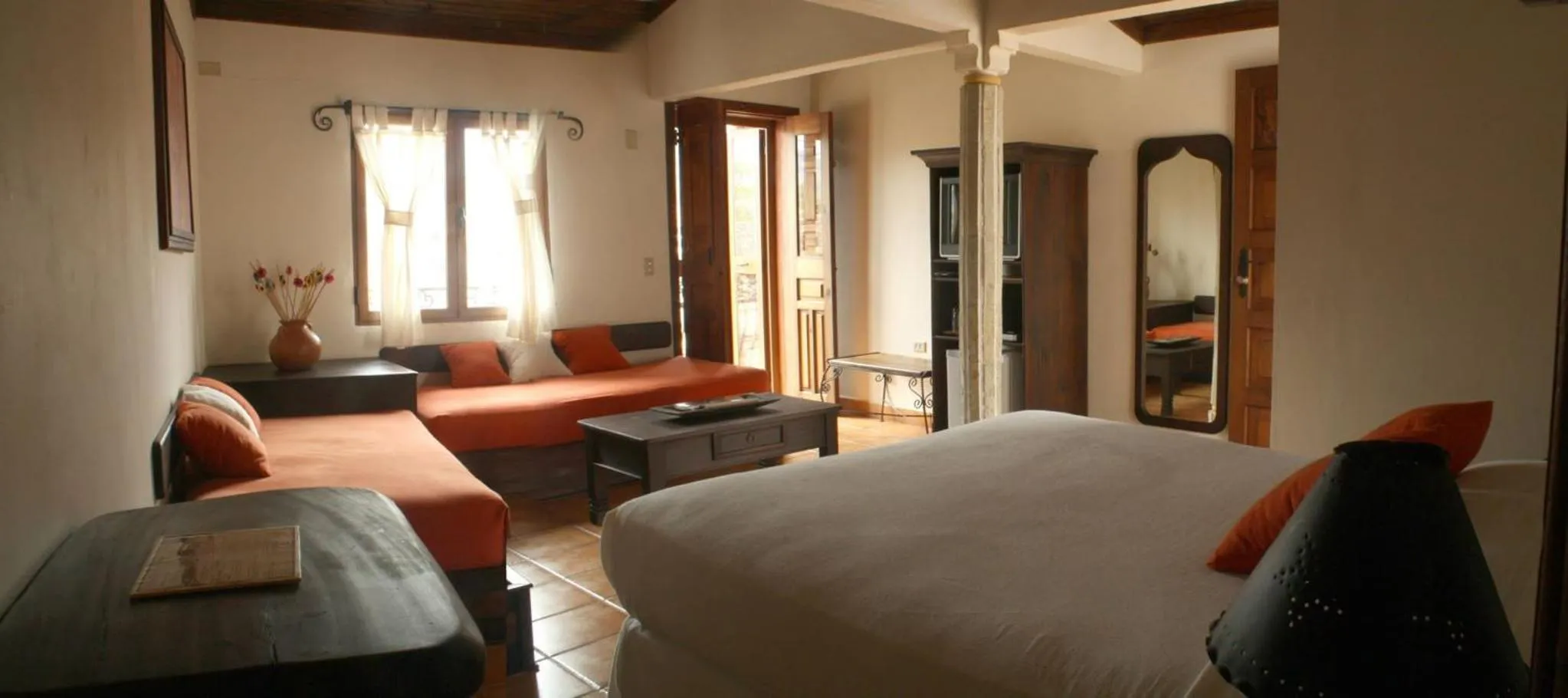 Photo of the whole room, Bed in Hotel Plaza Yat Balam