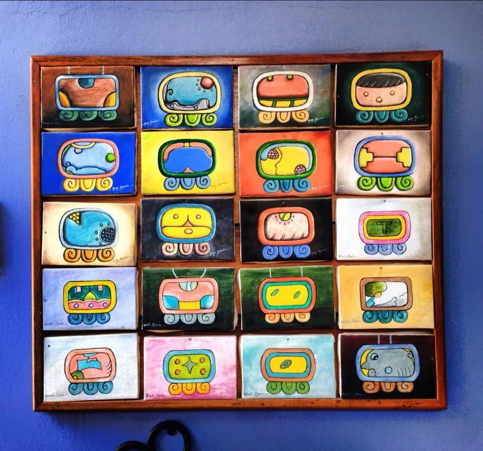 Decorative detail in Hotel Plaza Yat Balam