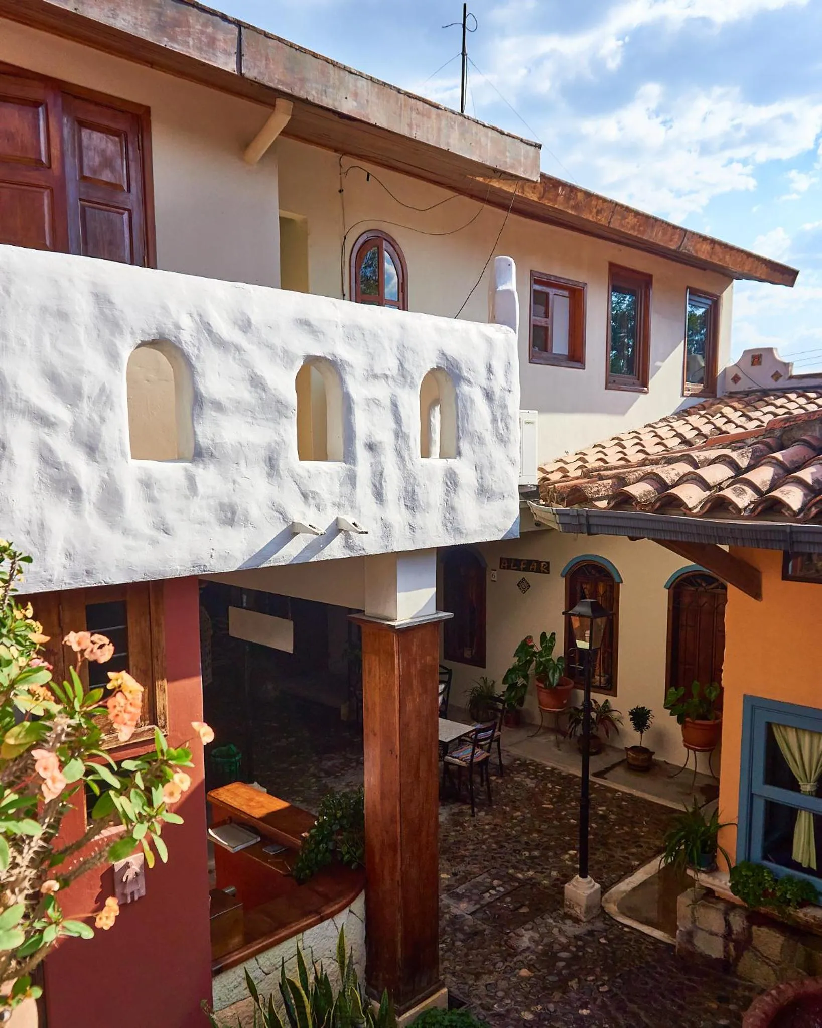 Property building in Hotel Plaza Yat Balam