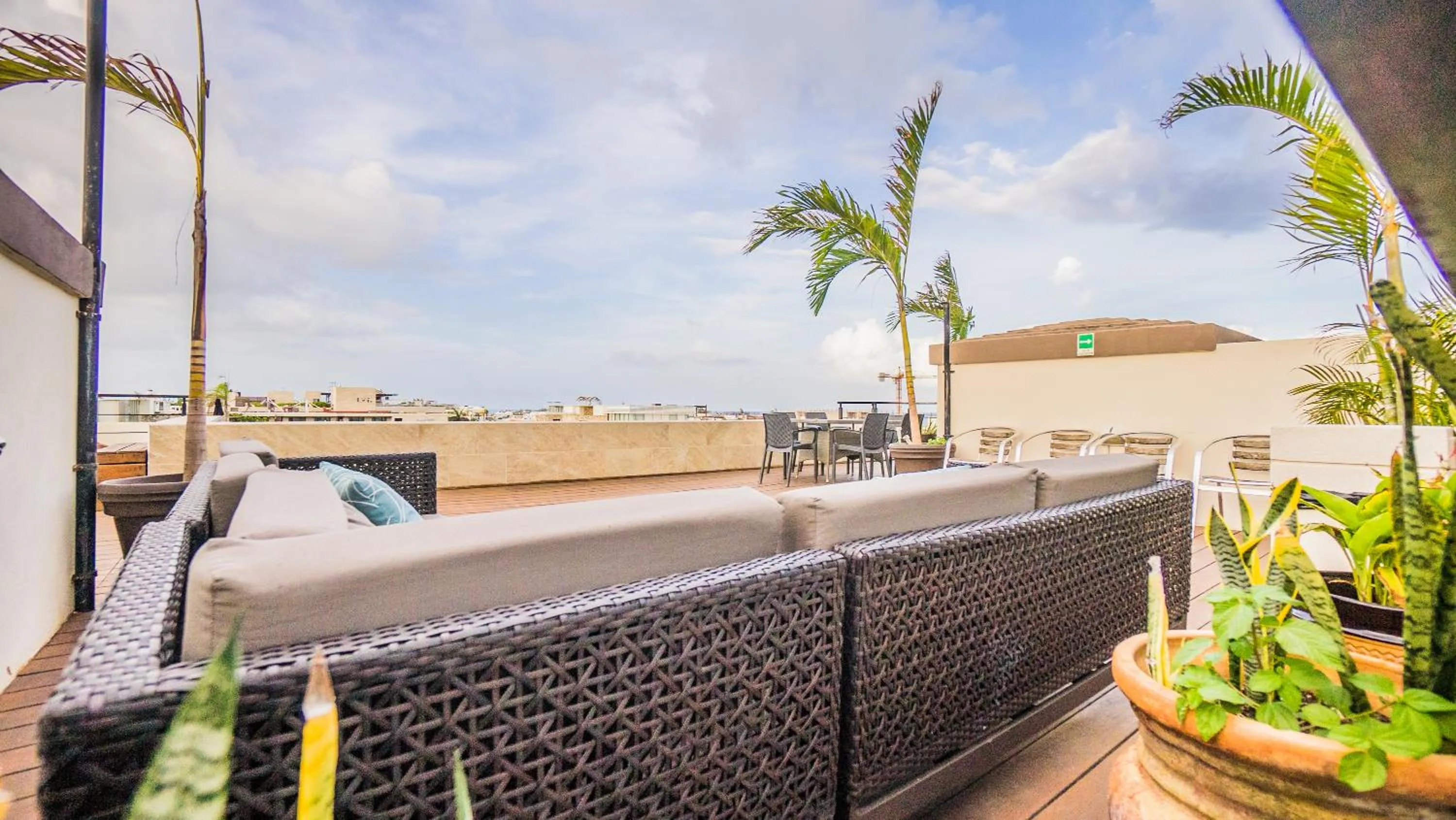 Balcony/Terrace in Lotus Midtown Apartments by BVR
