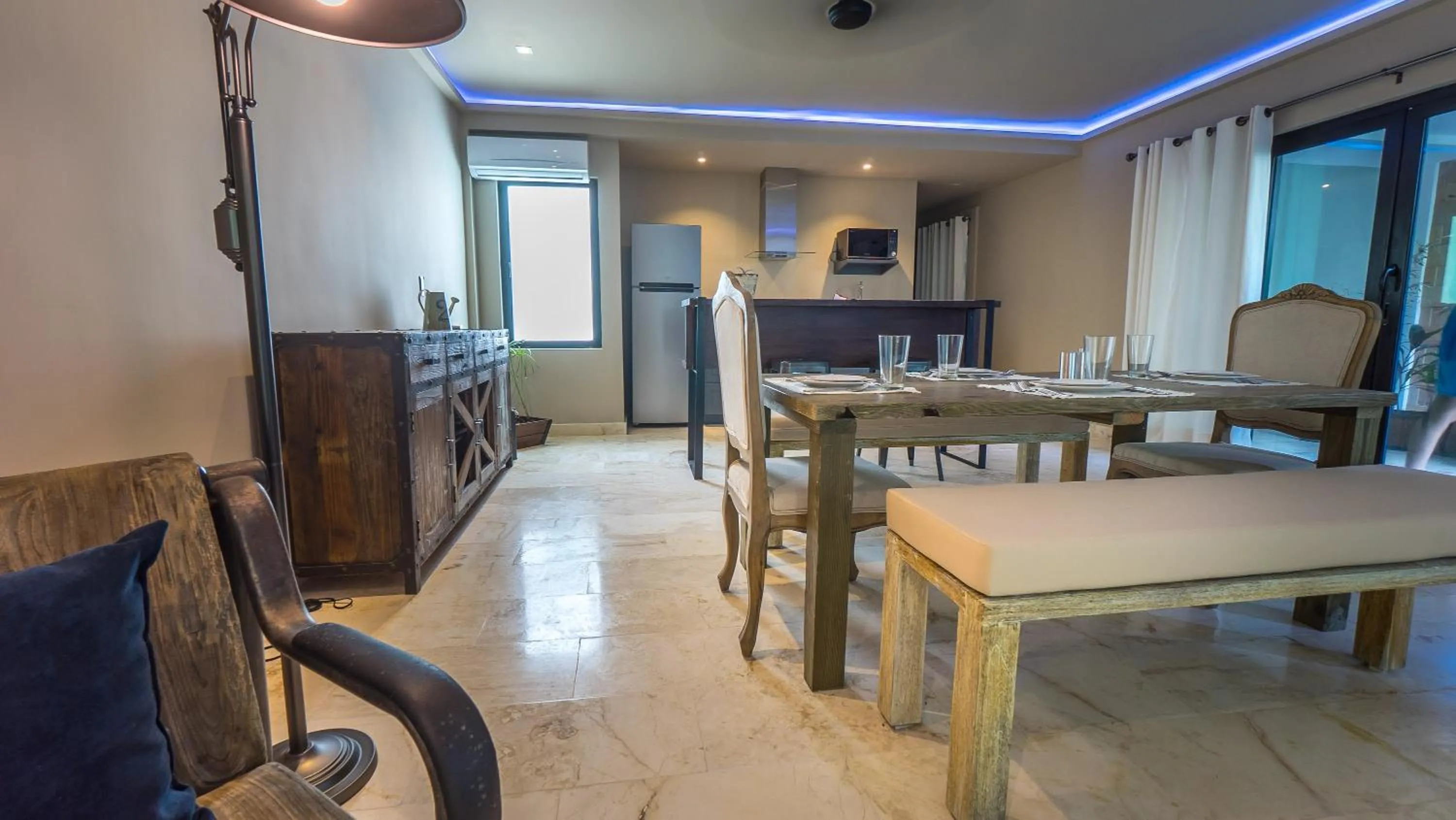 Living room in Lotus Midtown Apartments by BVR