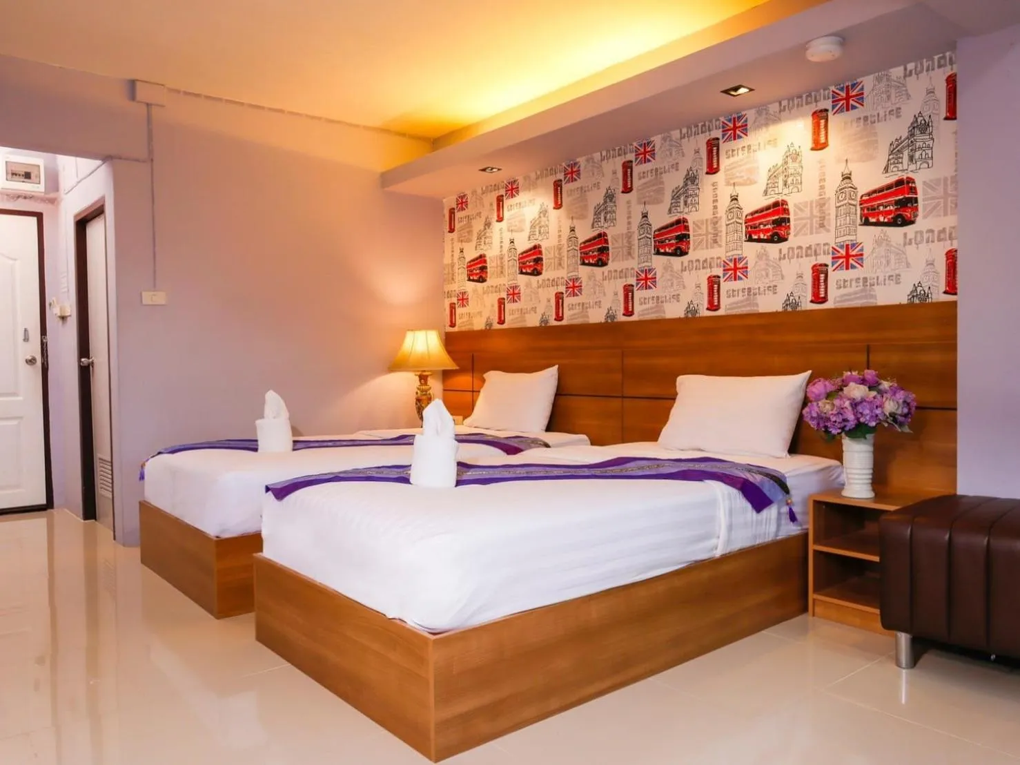 Bed in AIRBEST Gemtree Lampang Hotel
