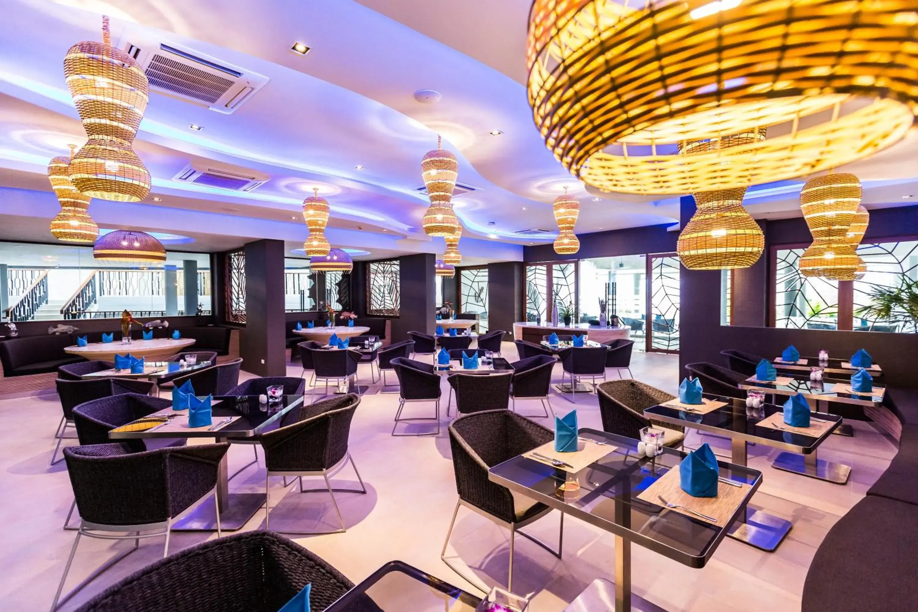 Restaurant/places to eat in Crest Resort & Pool Villas - SHA Extra Plus Restaurant/places to eat in Crest Resort & Pool Villas - SHA Extra Plus