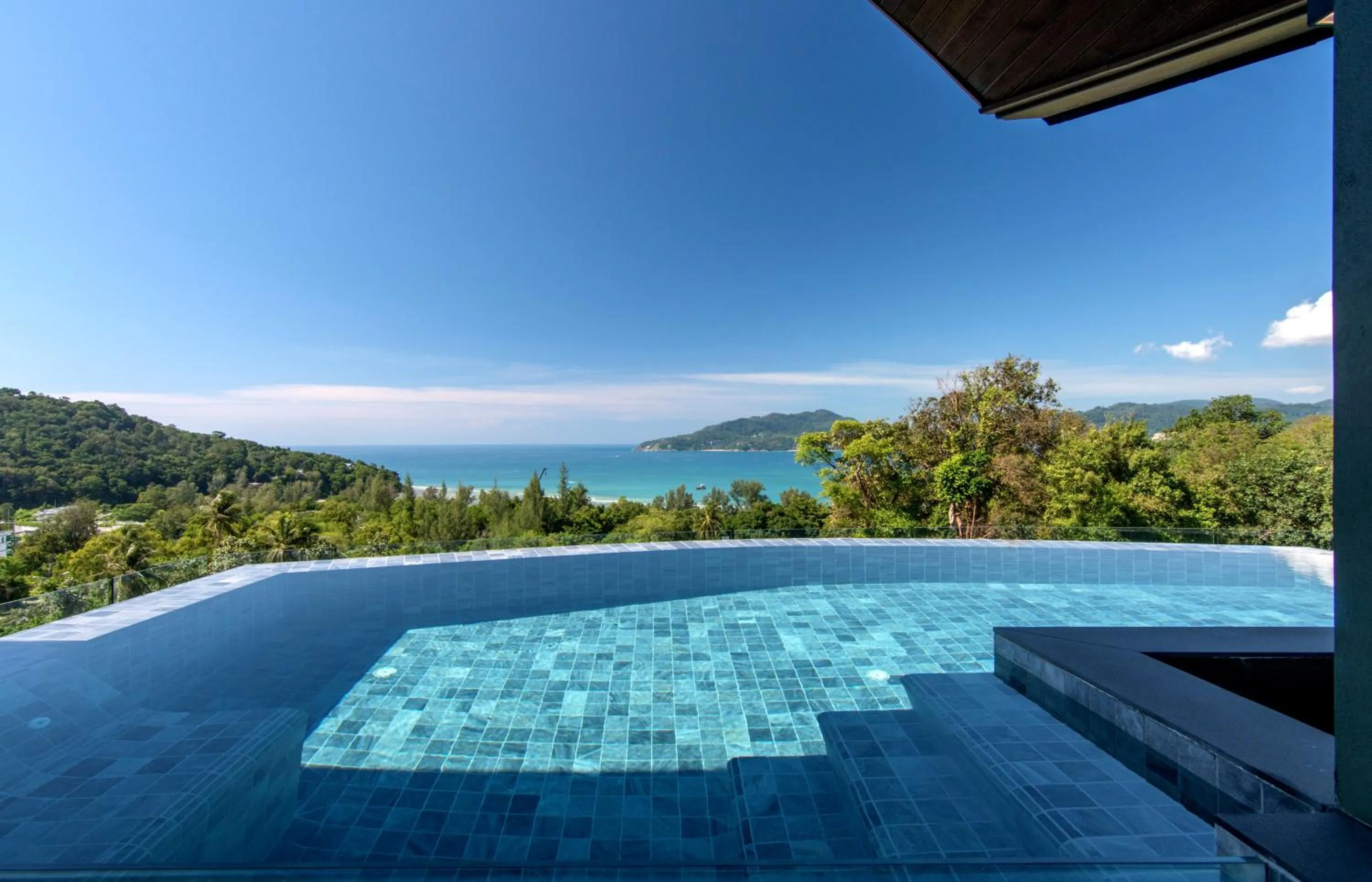 Sea view in Crest Resort & Pool Villas - SHA Extra Plus