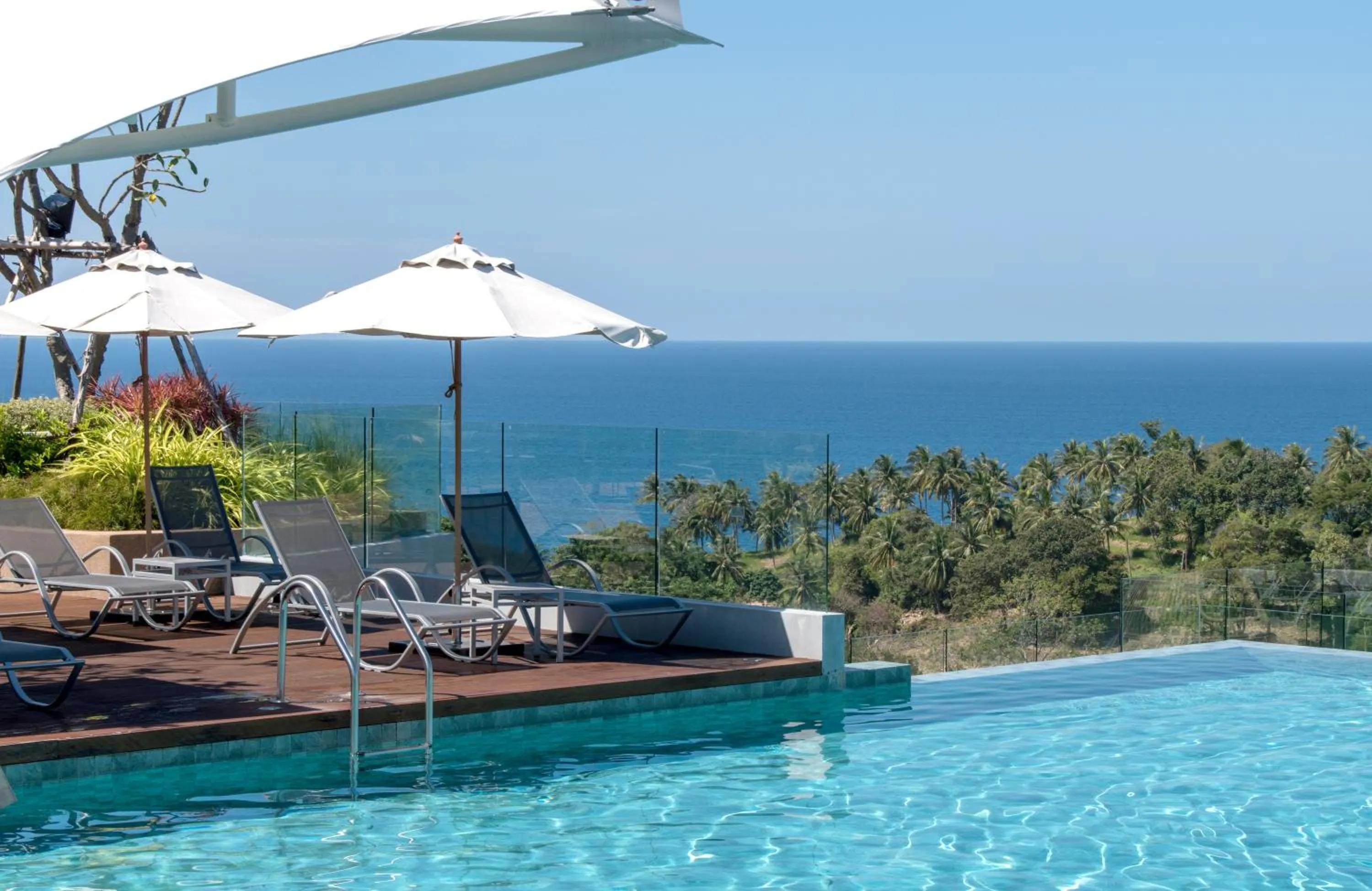 Sea view in Crest Resort & Pool Villas - SHA Extra Plus