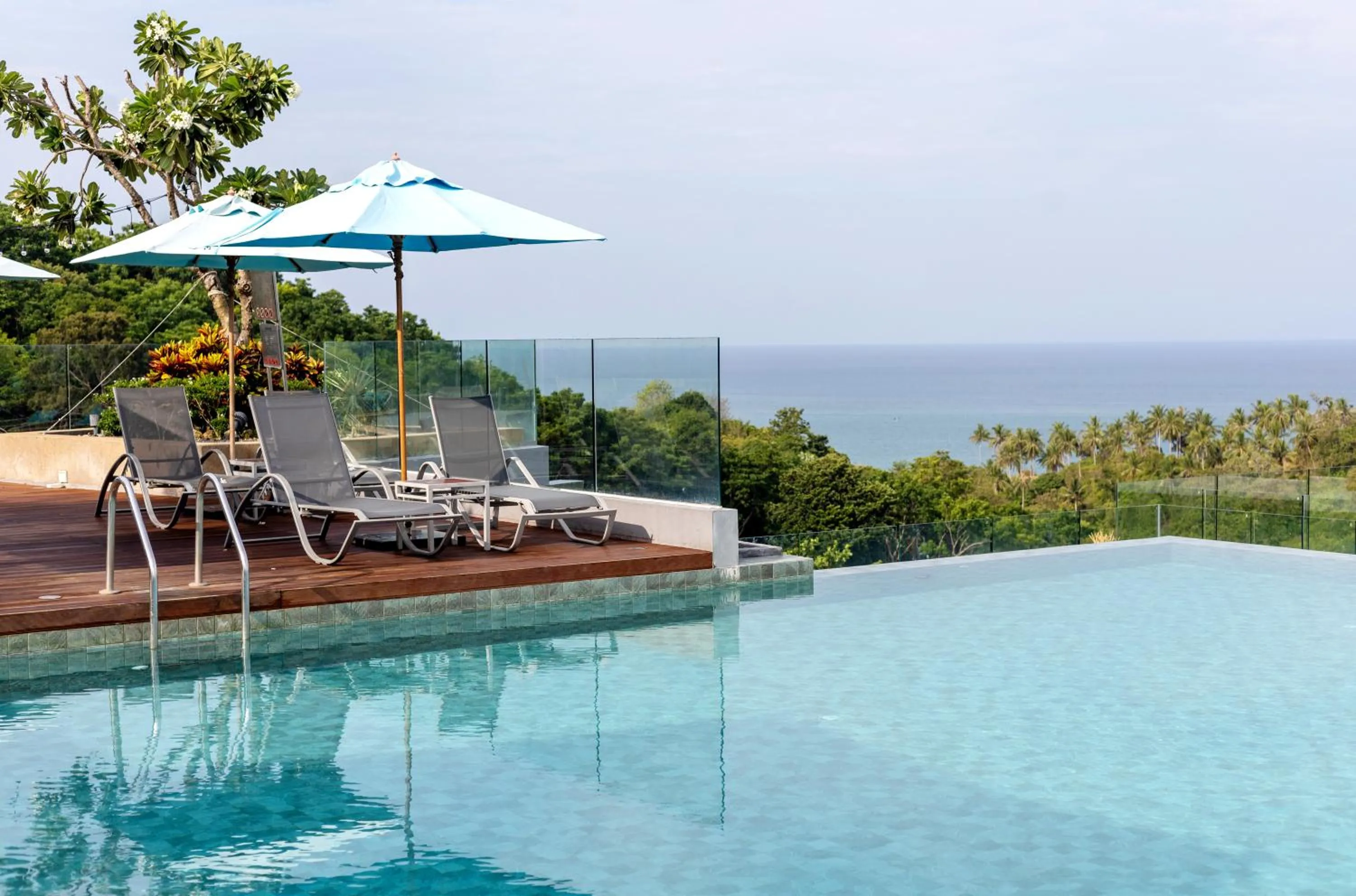 Sea view in Crest Resort & Pool Villas - SHA Extra Plus