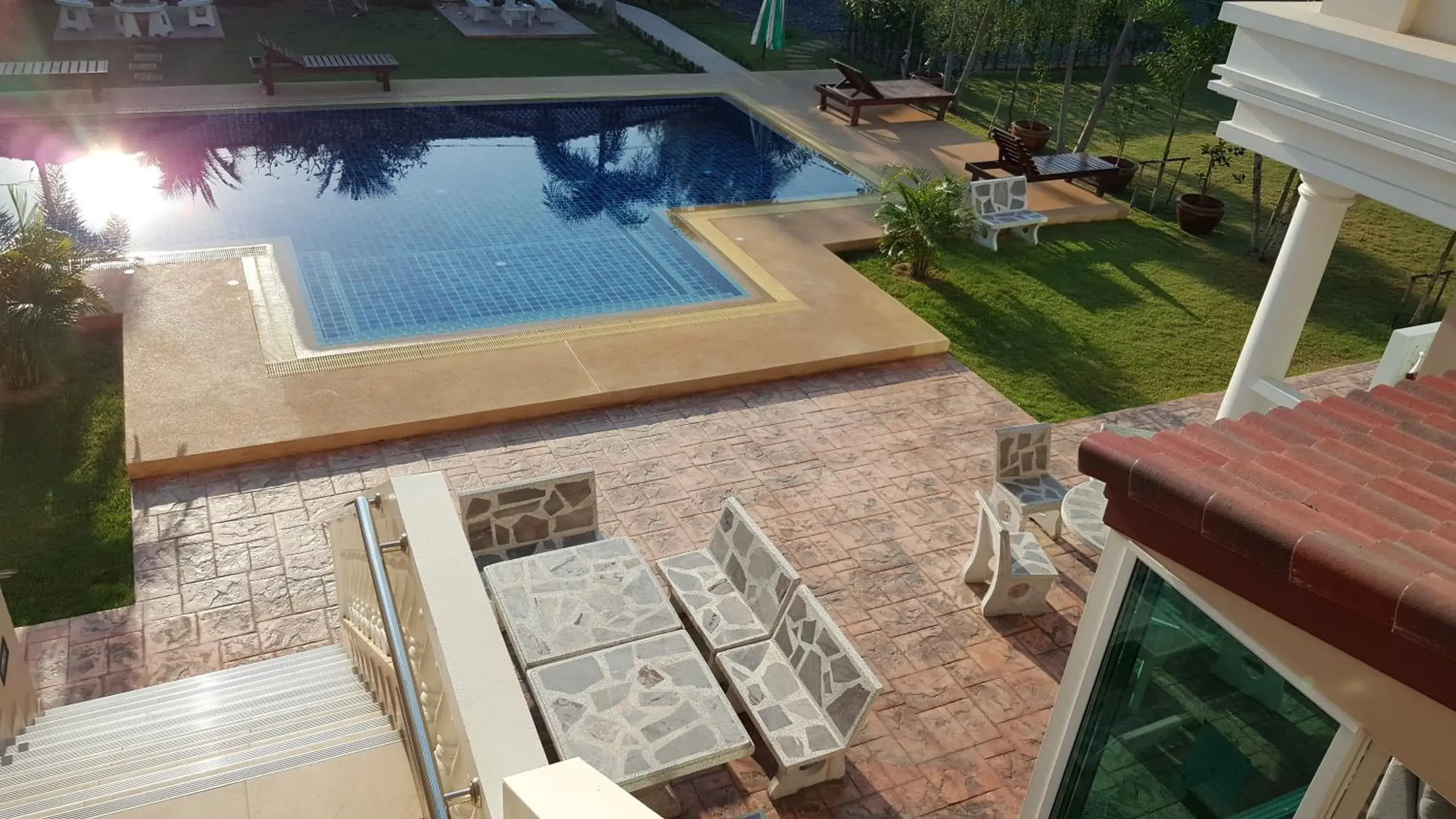 Garden view in East Shore Pattaya Resort Garden view in East Shore Pattaya Resort