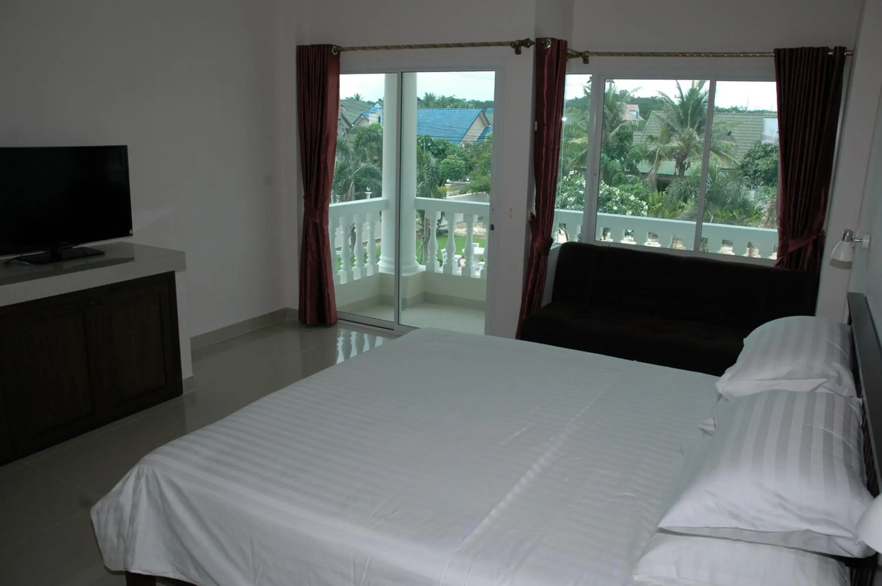 Bed in East Shore Pattaya Resort Bed in East Shore Pattaya Resort