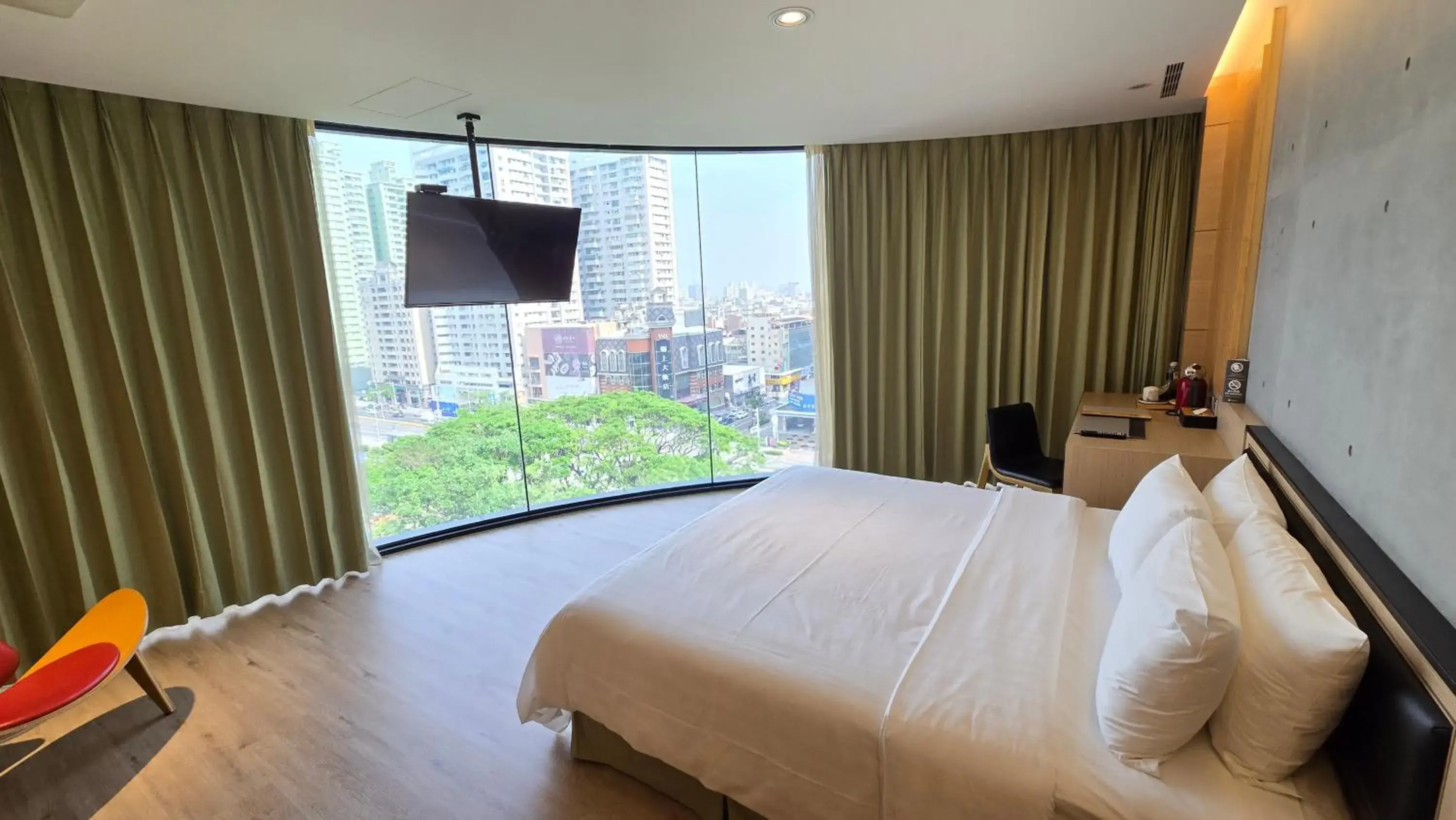 Photo of the whole room, Bed in Hotel R14 Photo of the whole room, Bed in Hotel R14