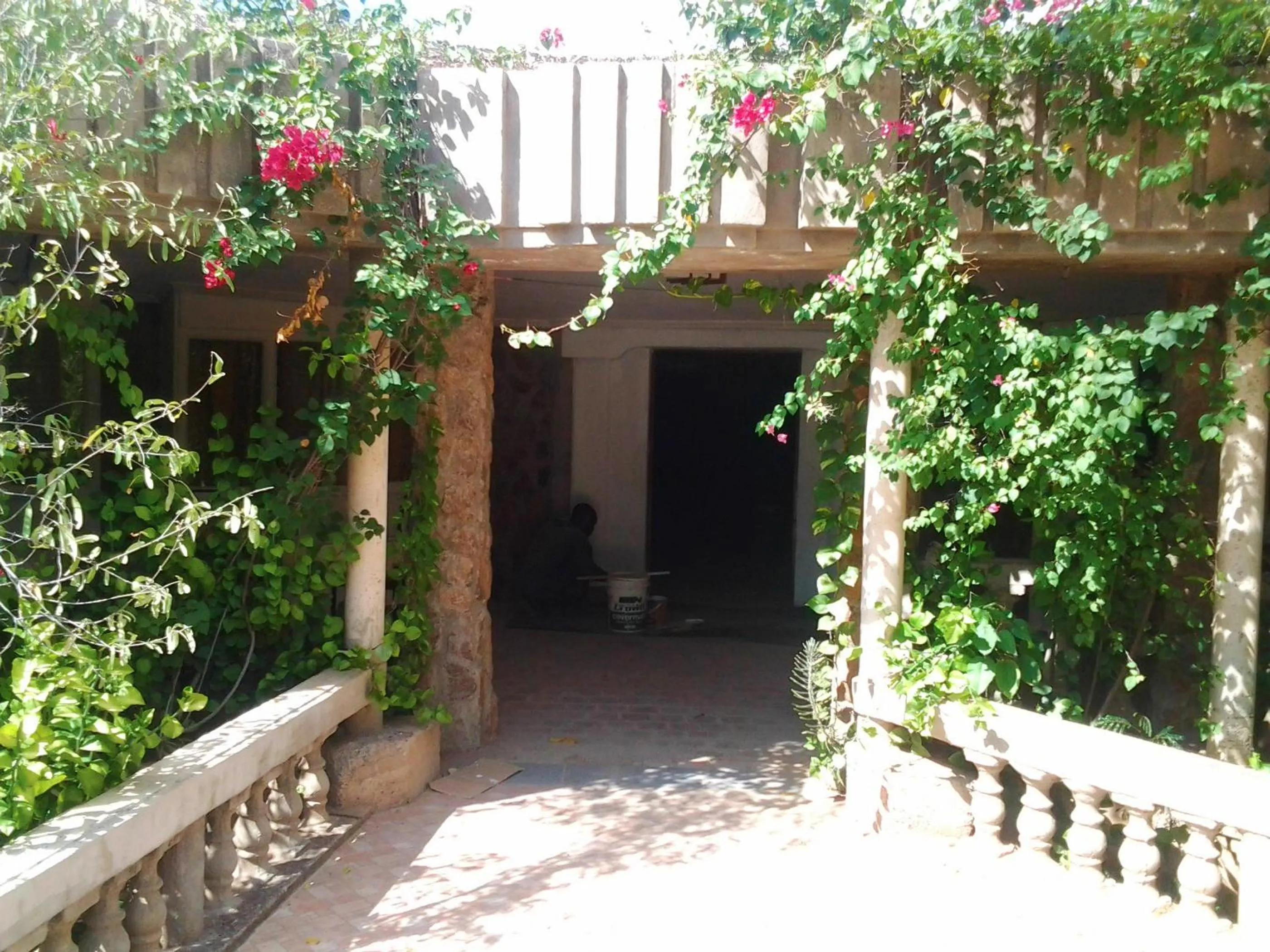 Decorative detail in Proland Inn