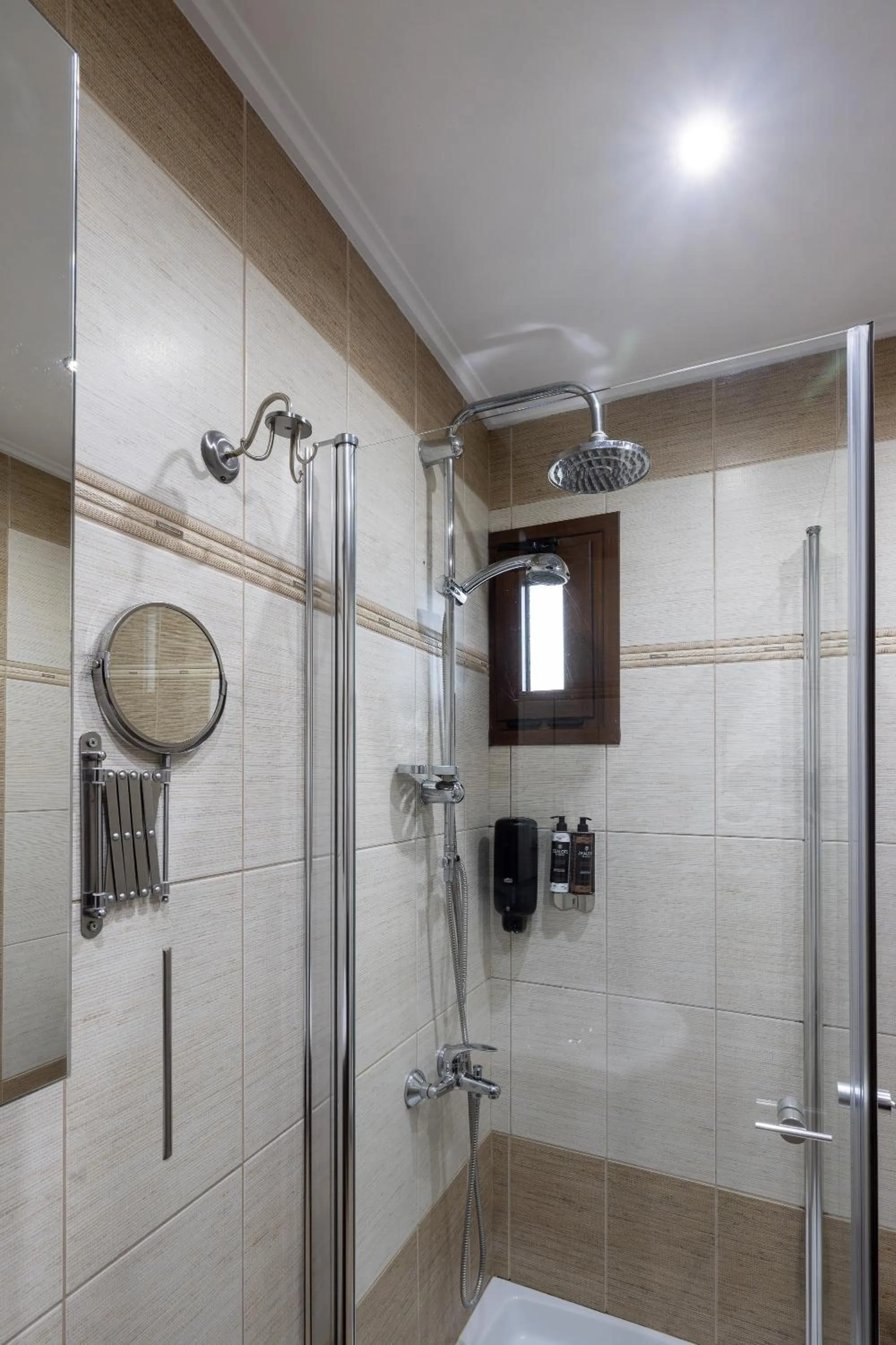 Shower in Tsikeli Boutique Hotel Meteora - Adults Friendly