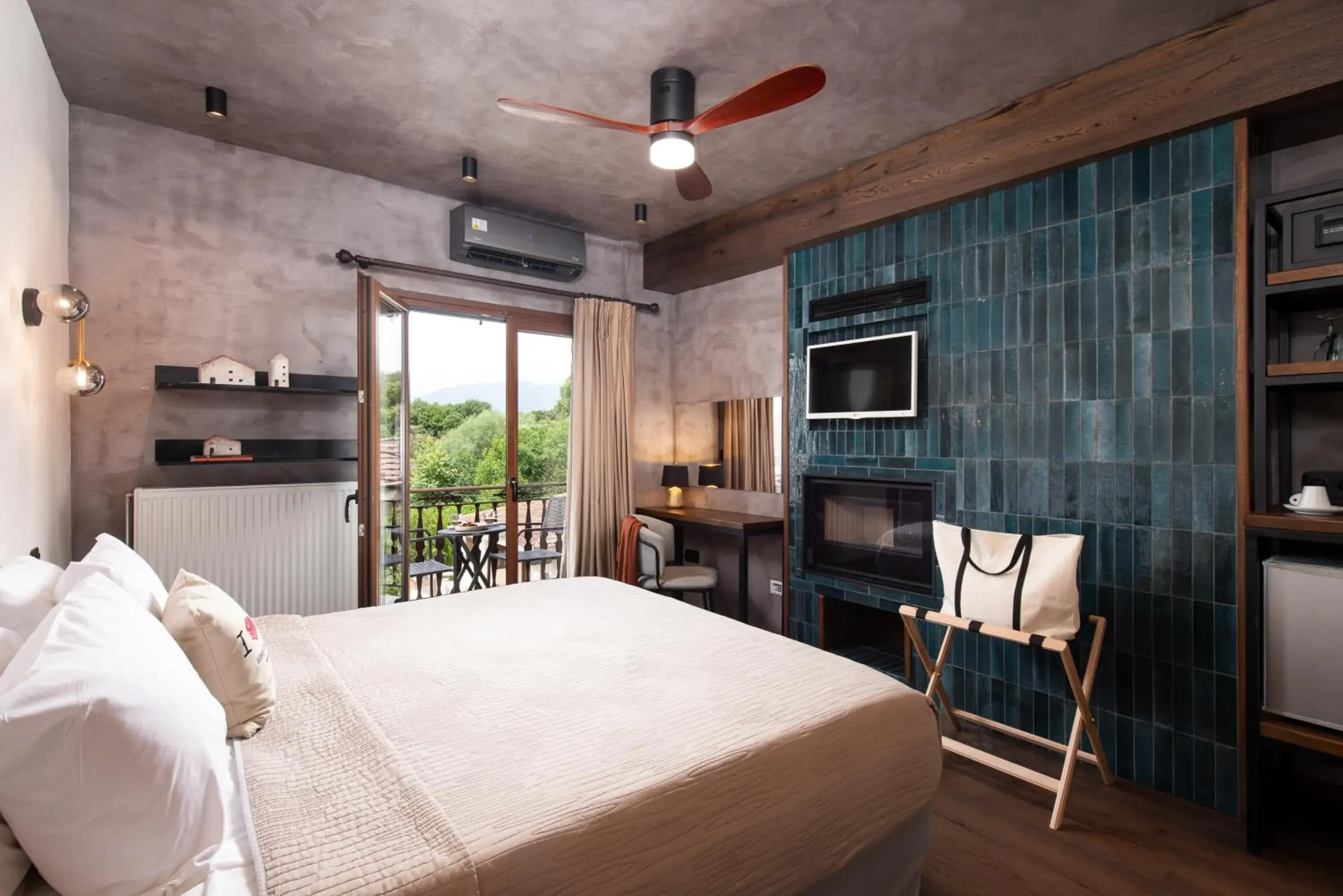 The Sauna Suite with Fireplace & Steam Shower in Tsikeli Boutique Hotel Meteora - Adults Friendly The Sauna Suite with Fireplace & Steam Shower in Tsikeli Boutique Hotel Meteora - Adults Friendly