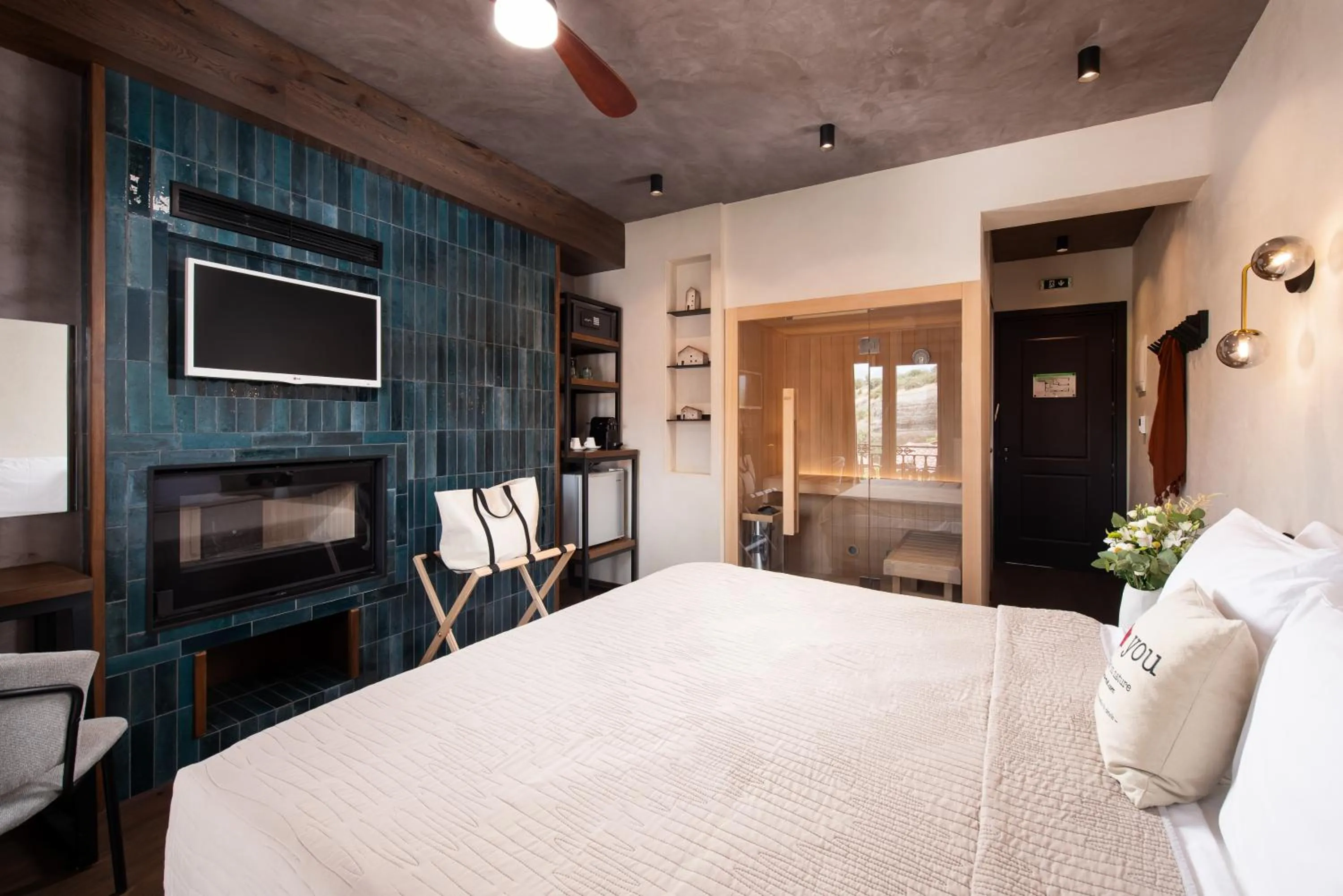 Bed in Tsikeli Boutique Hotel Meteora - Adults Friendly