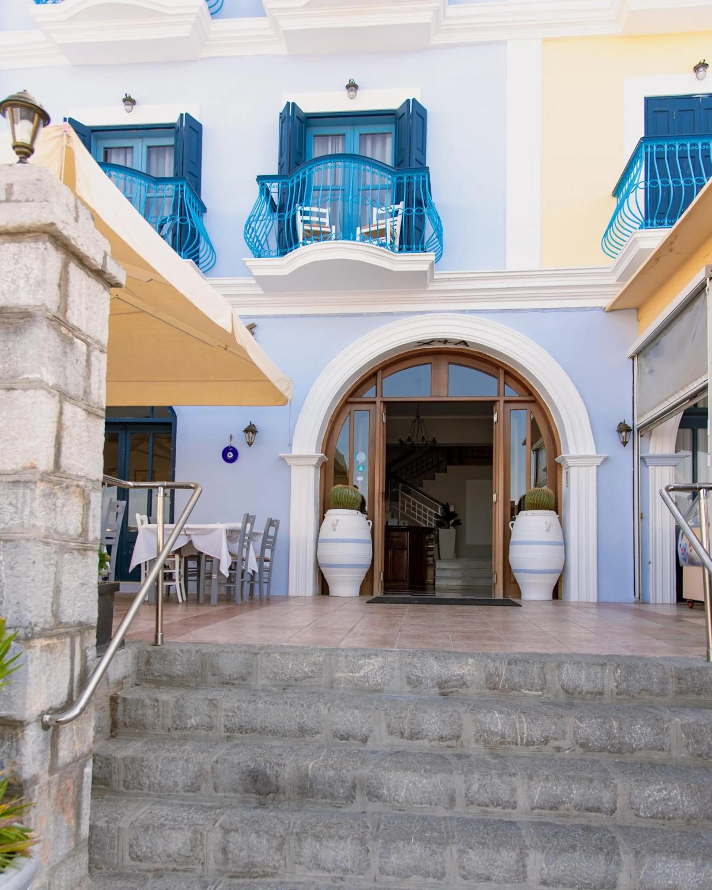 Facade/entrance in Nireus Hotel