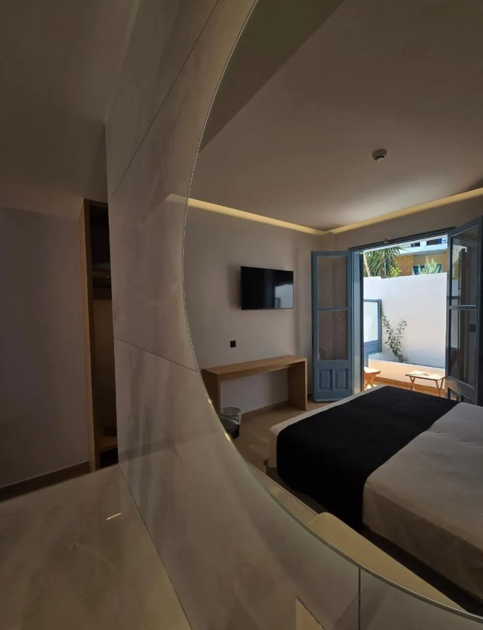 Photo of the whole room in Nireus Hotel