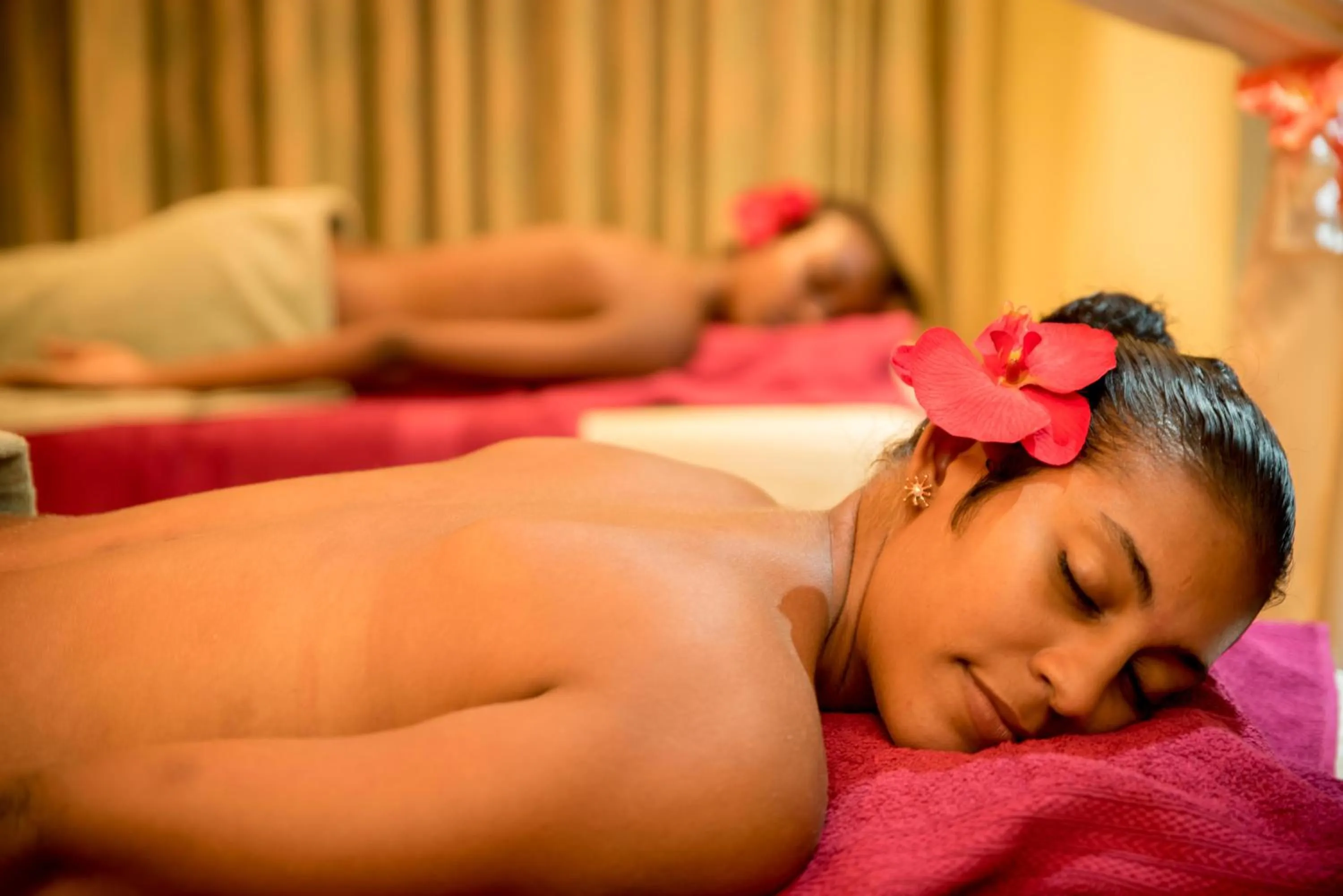 Massage in Oasis Hotel Restaurant & Spa