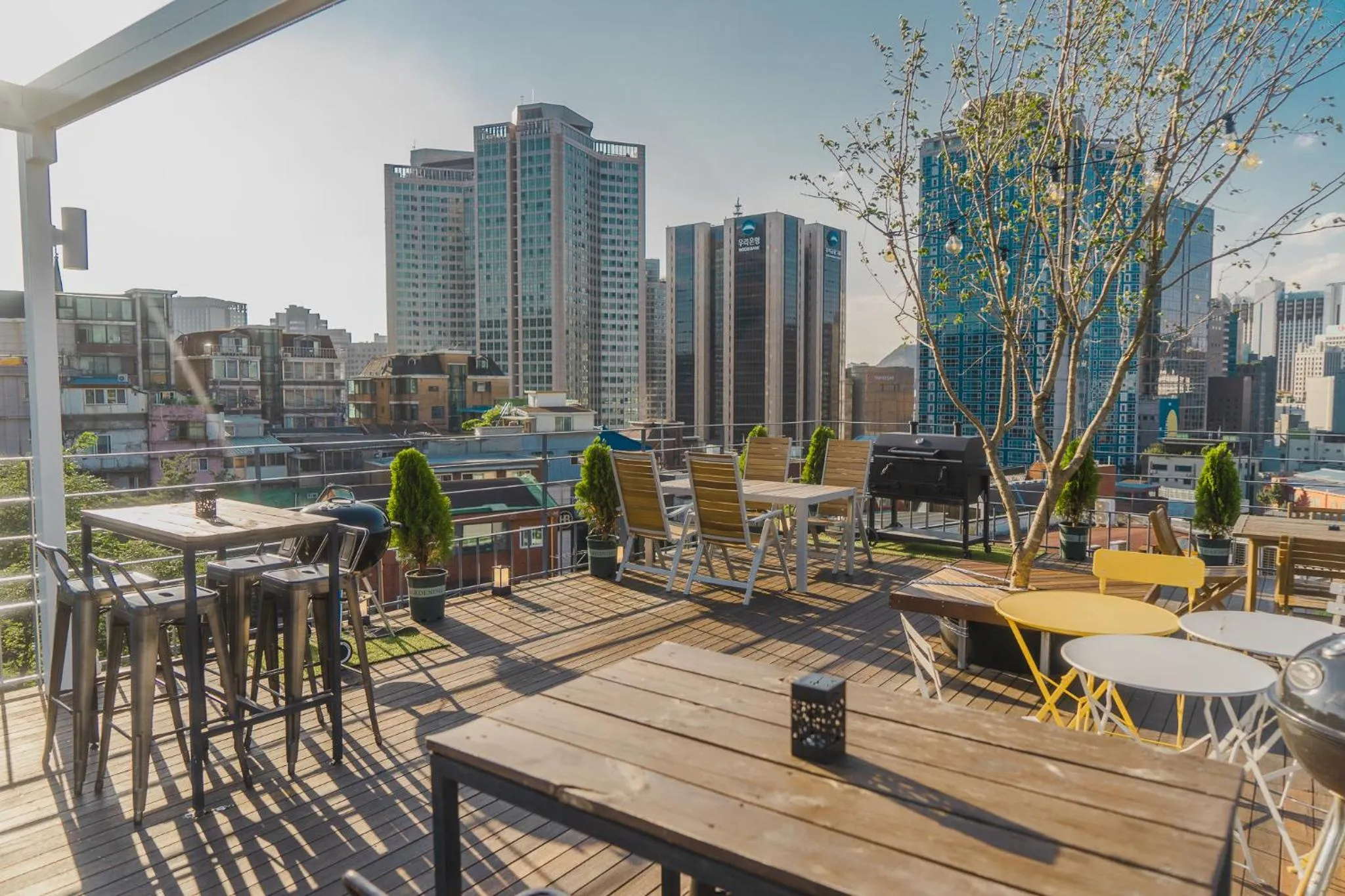 Myeongdong Artmonstay