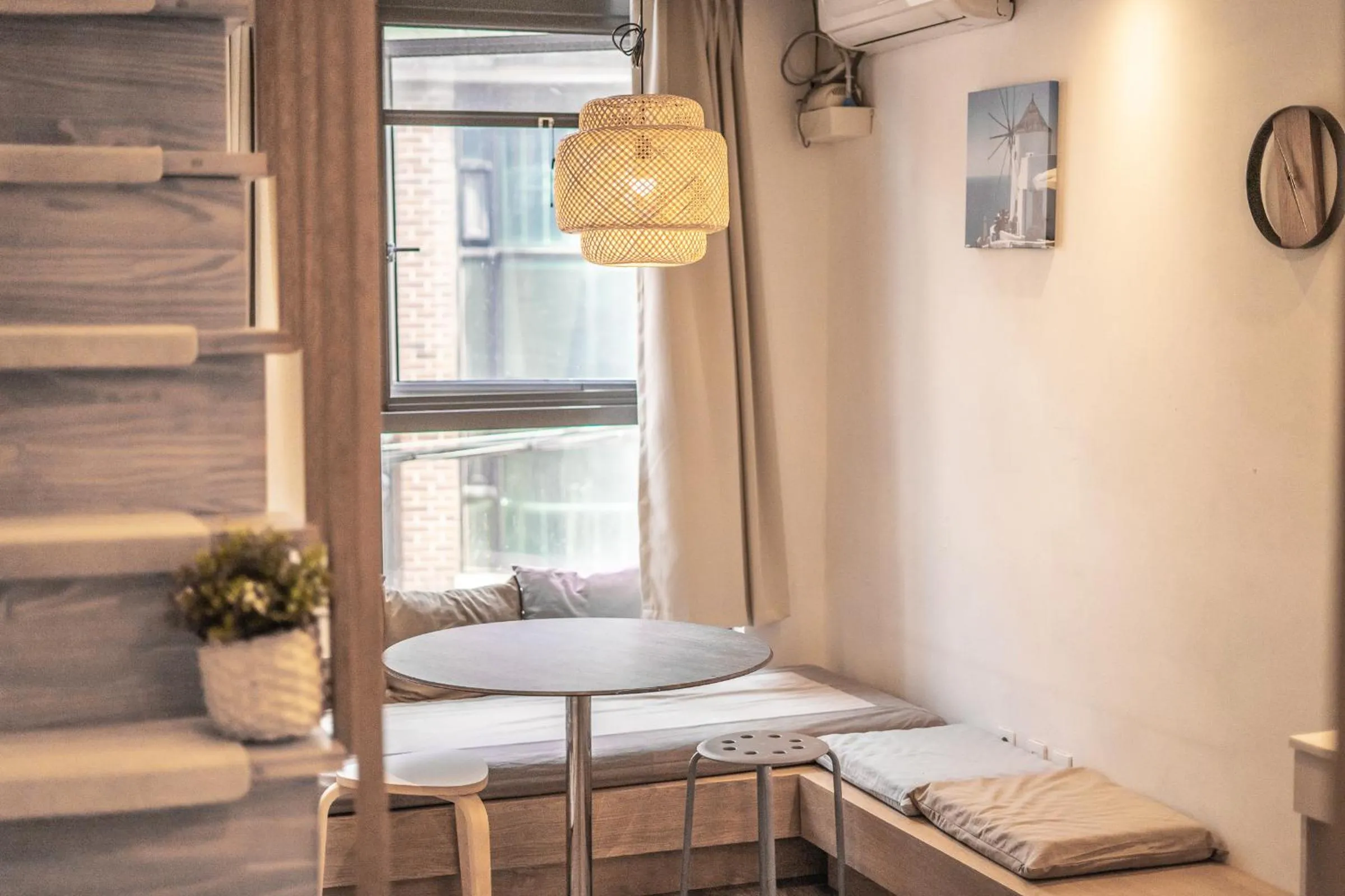 Myeongdong Artmonstay