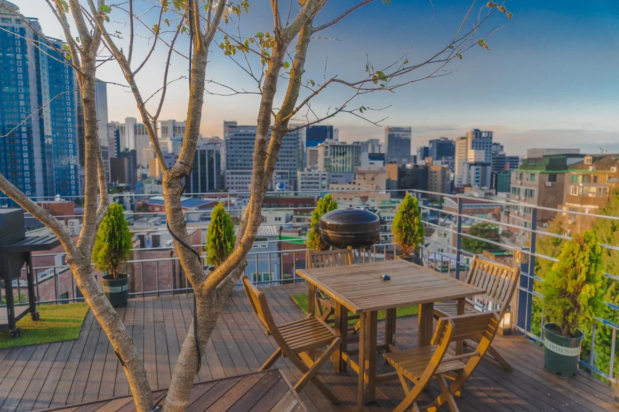 Myeongdong Artmonstay