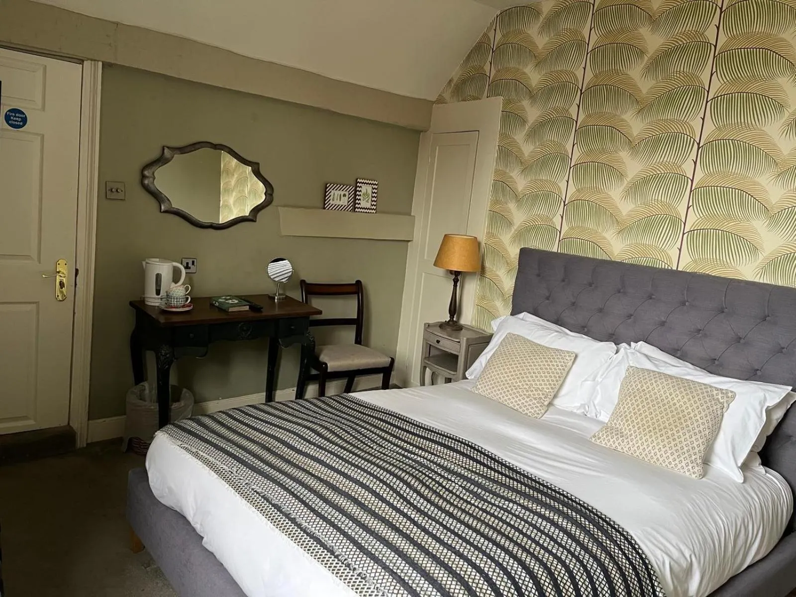 Bedroom, Bed in The Stratford Townhouse