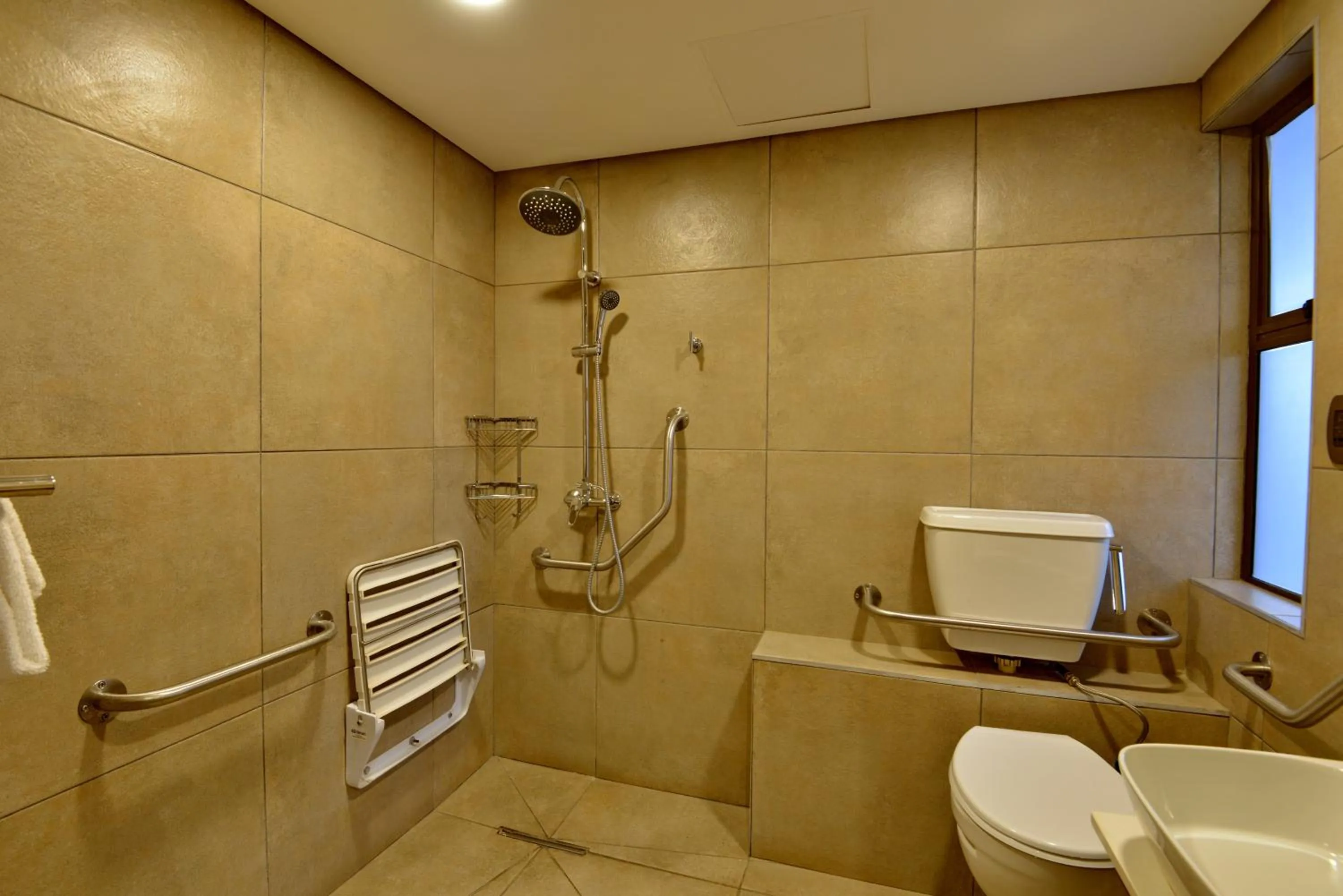 Shower in Hwange Safari Lodge