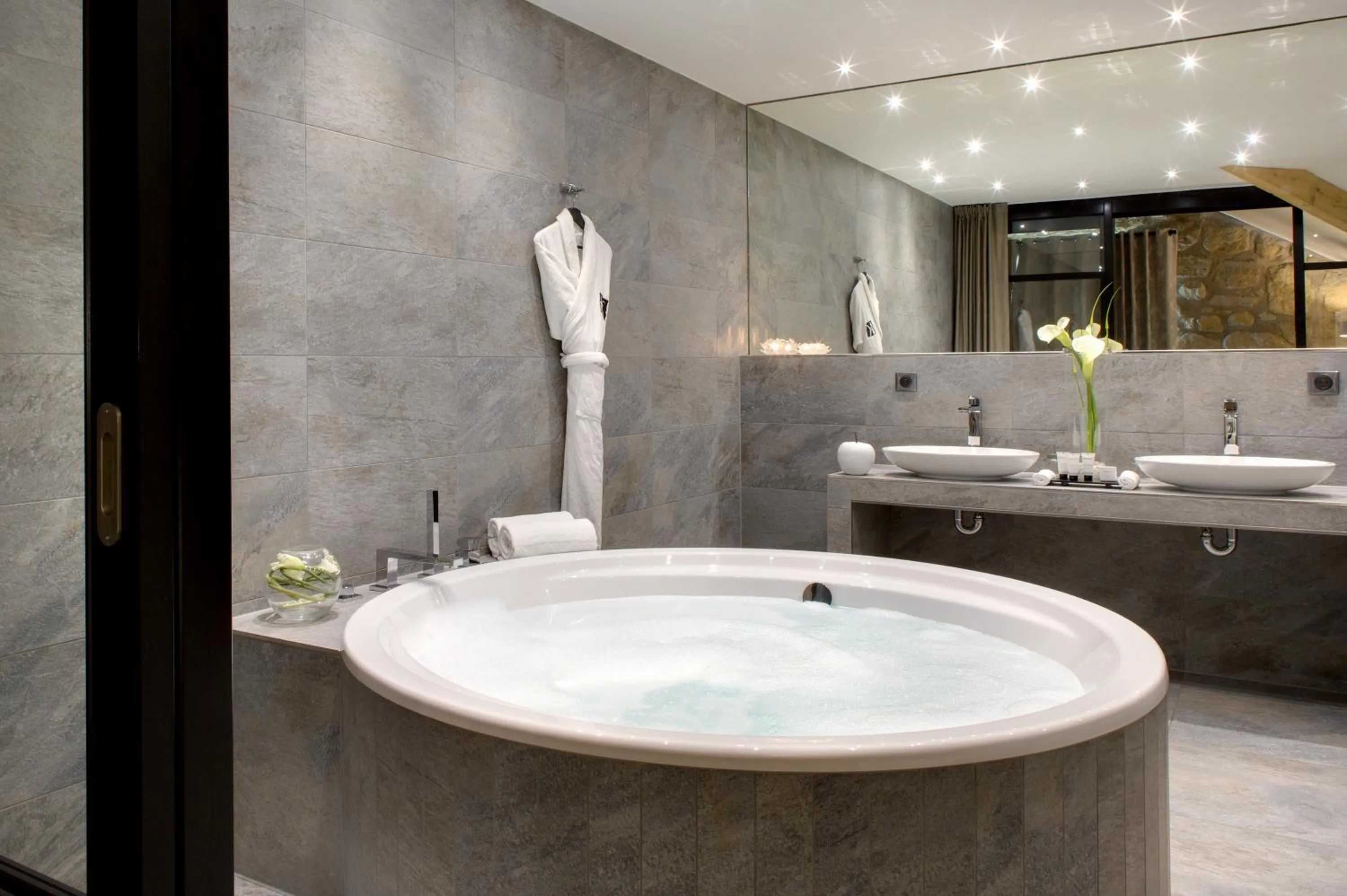 Bathroom in Domaine de la Klauss & Spa, Restaurant Gastronomique Le K