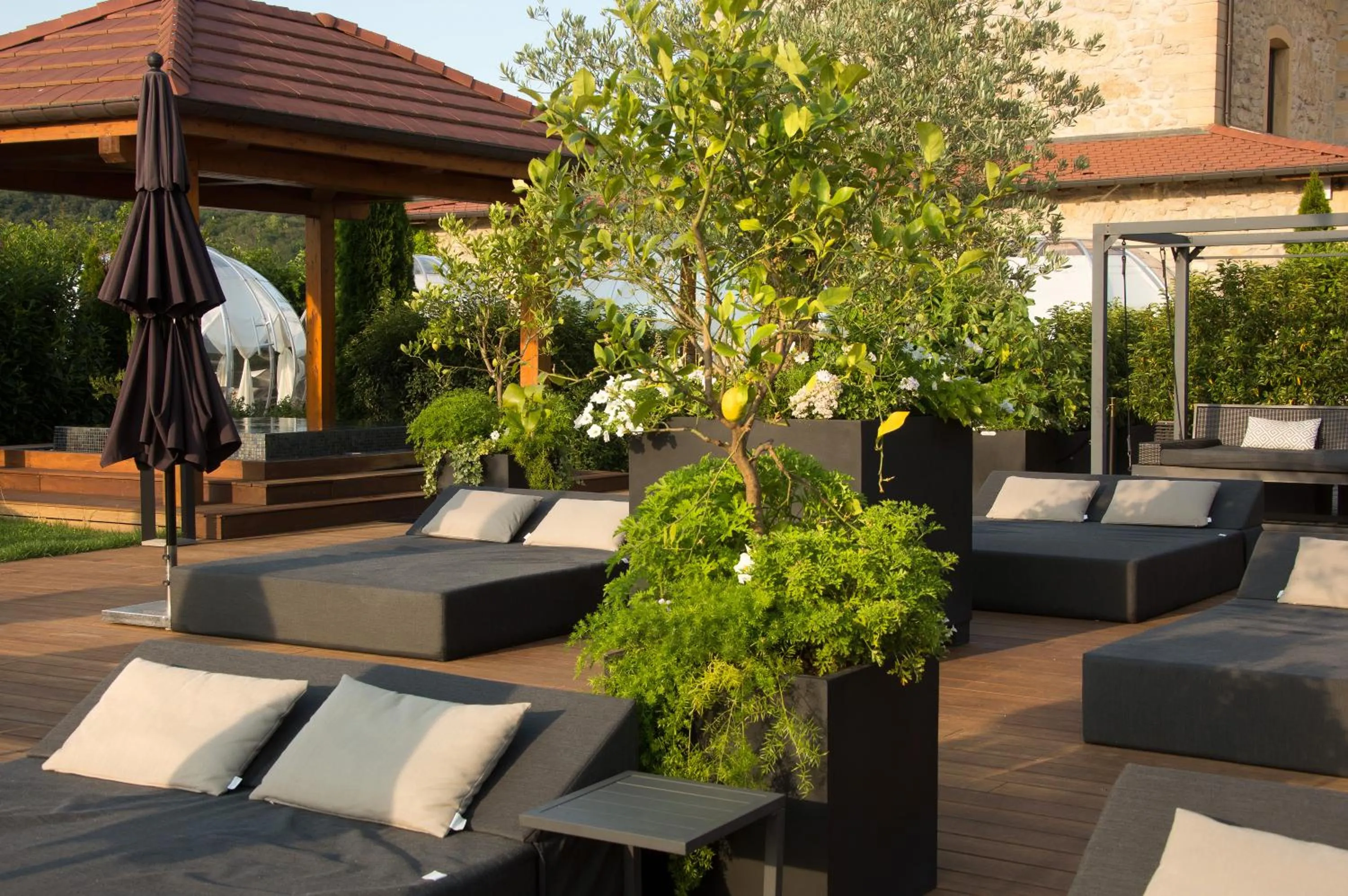 Patio in Domaine de la Klauss & Spa, Restaurant Gastronomique Le K