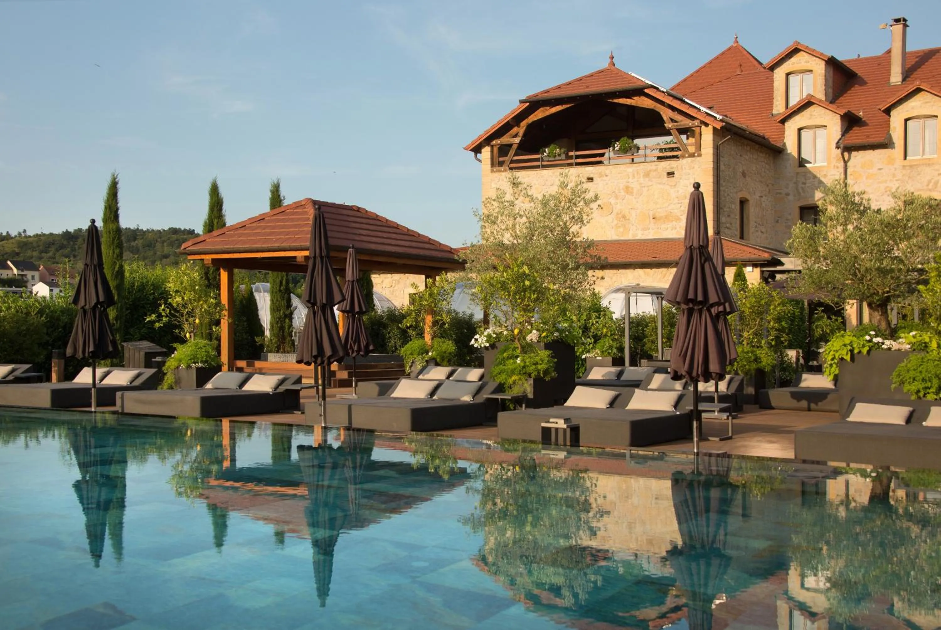 Swimming pool in Domaine de la Klauss & Spa, Restaurant Gastronomique Le K