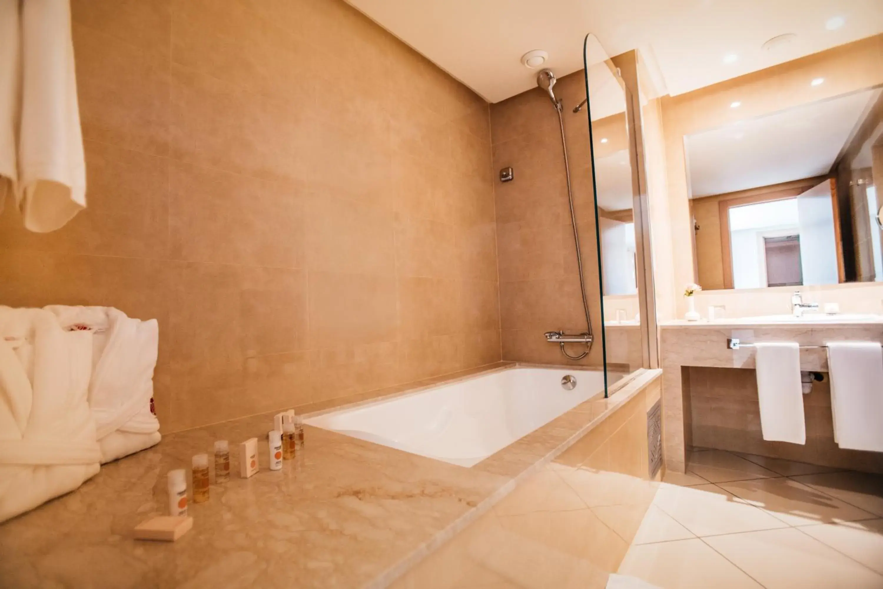 Shower, Bathroom in Mogador Marina