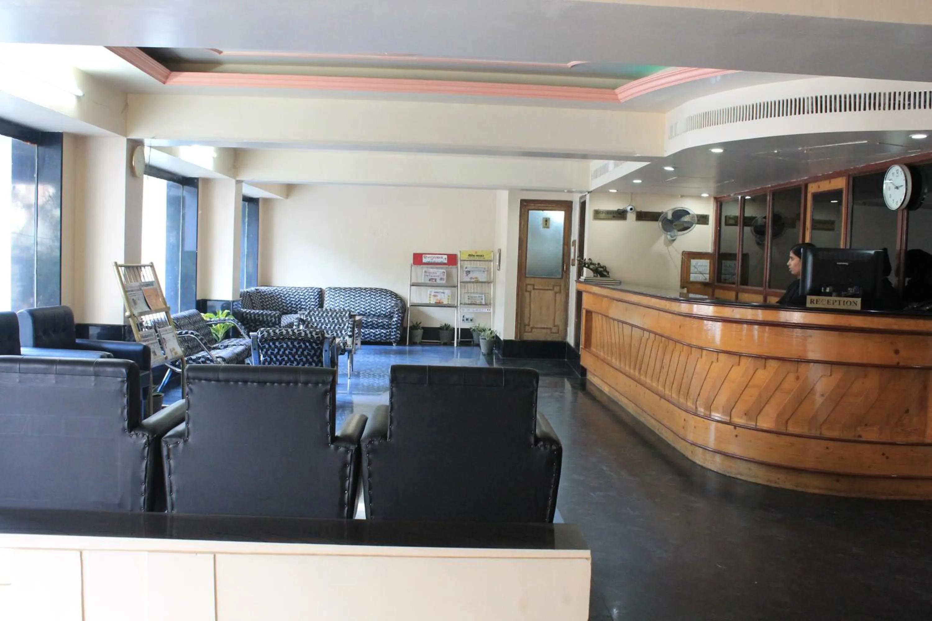 Lobby or reception in Hotel Rajhans International