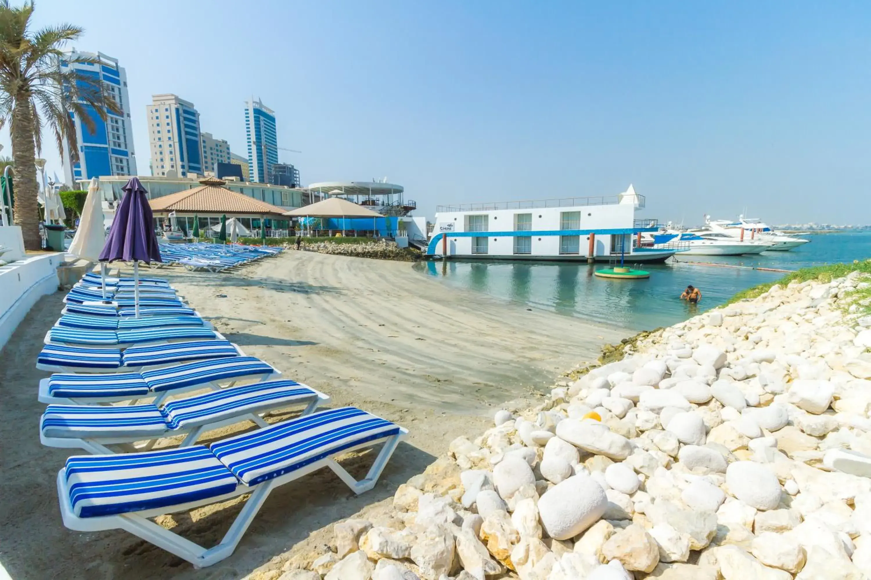 Day in C Hotel Day in C Hotel