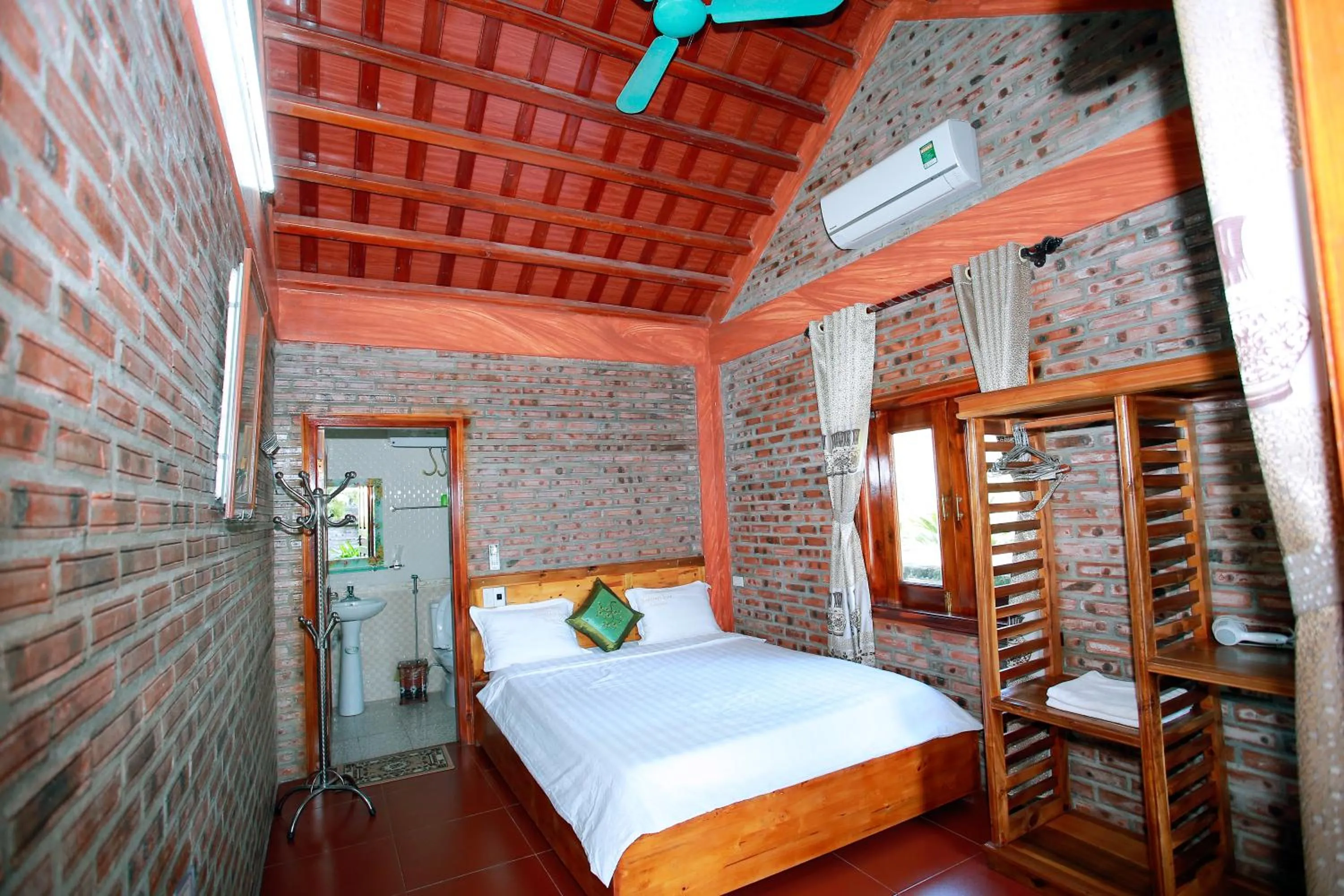 Bed in Ninh Binh Mountain View Homestay & Restaurant
