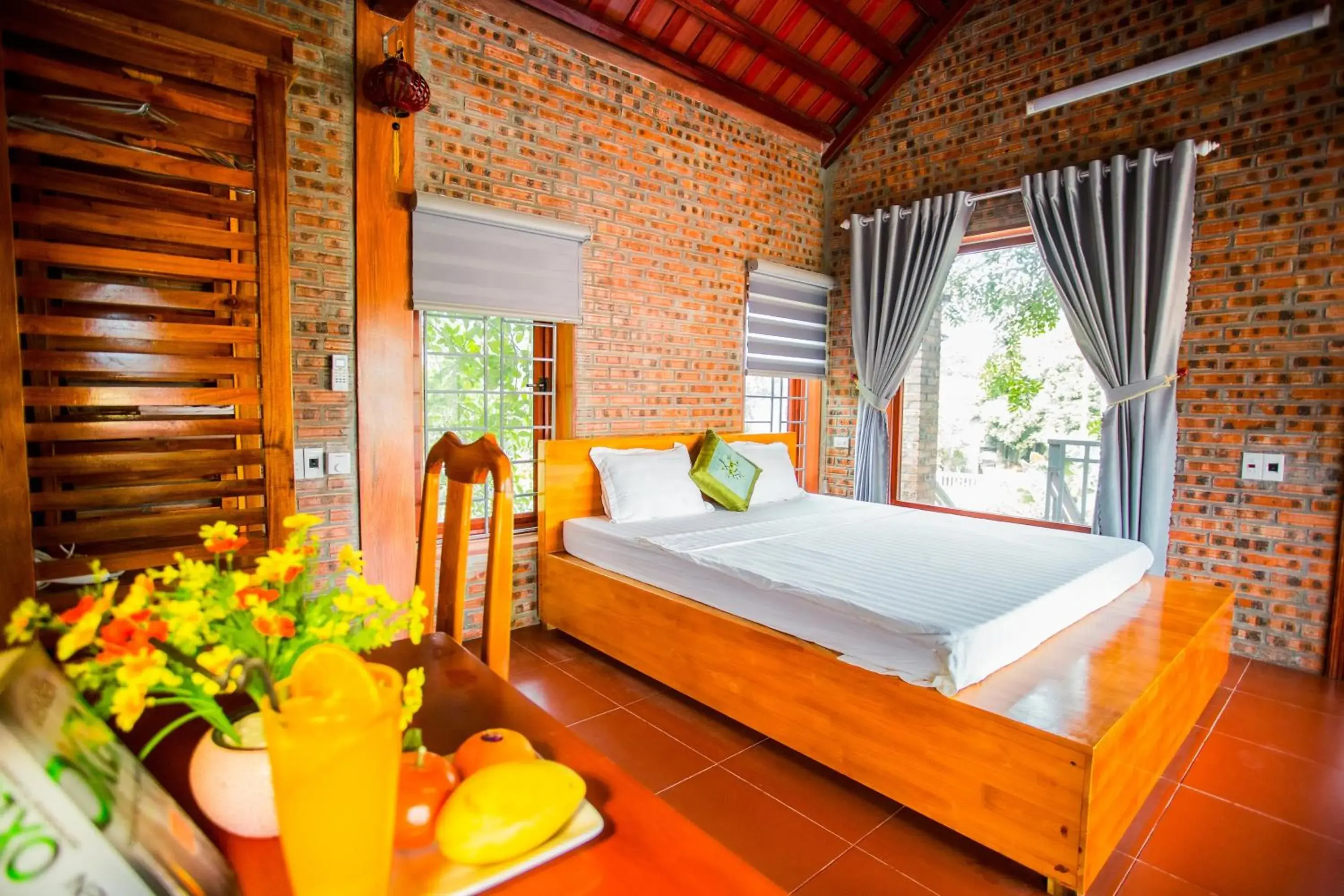 Deluxe Bungalow in Ninh Binh Mountain View Homestay & Restaurant Deluxe Bungalow in Ninh Binh Mountain View Homestay & Restaurant