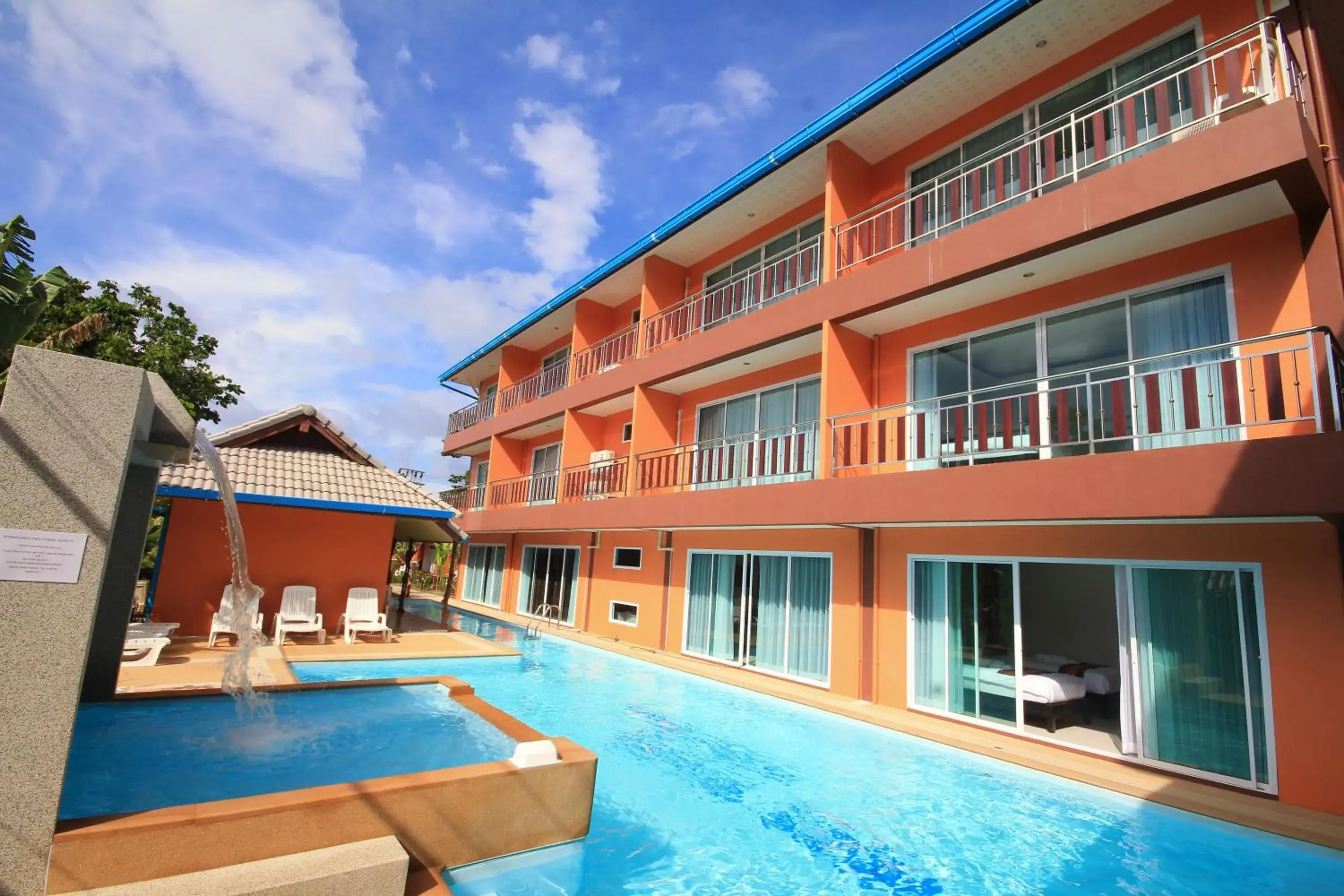 Property building in Lanta Fevrier Resort Property building in Lanta Fevrier Resort