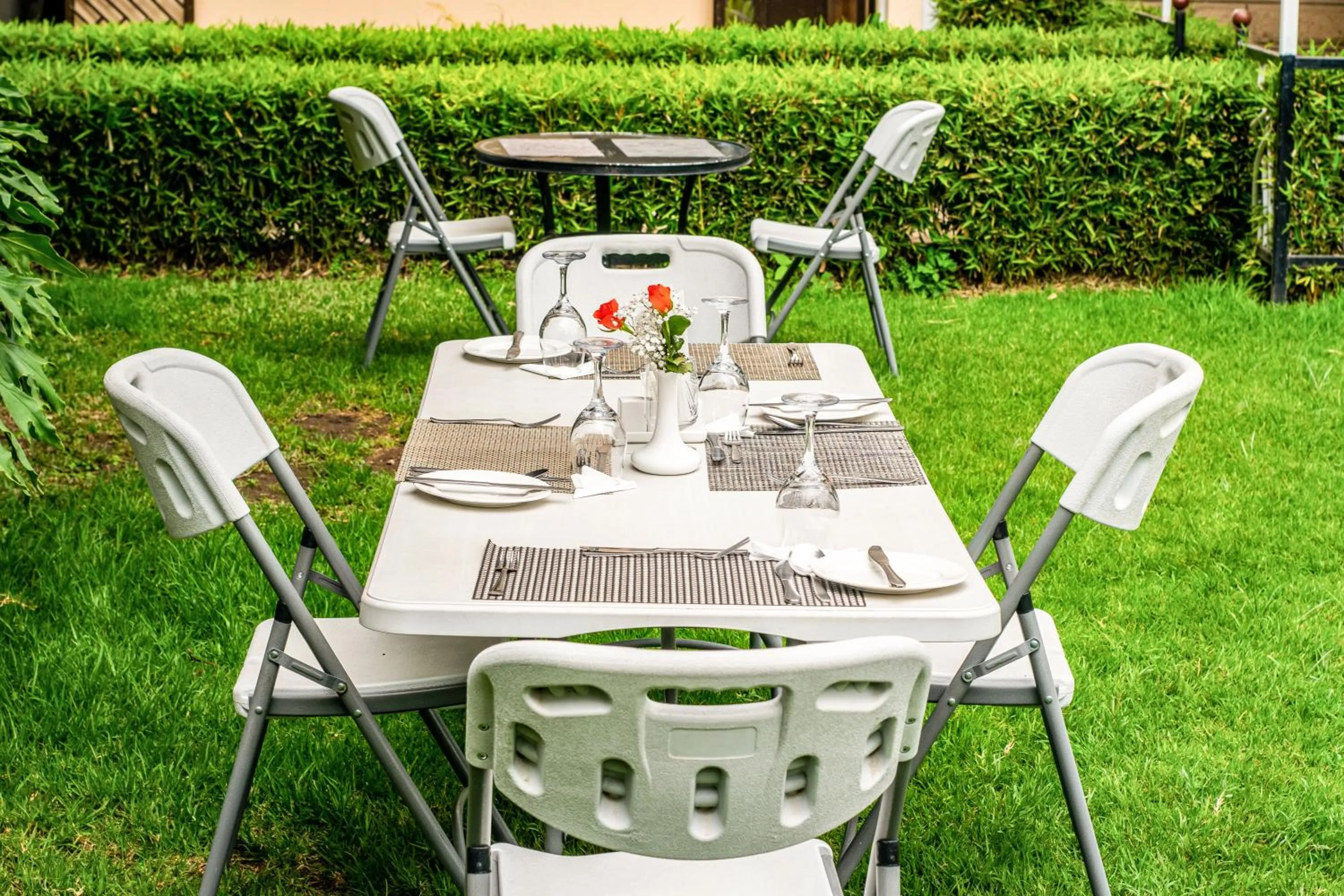 Dining area in Astorian Grand Hotel Naivasha