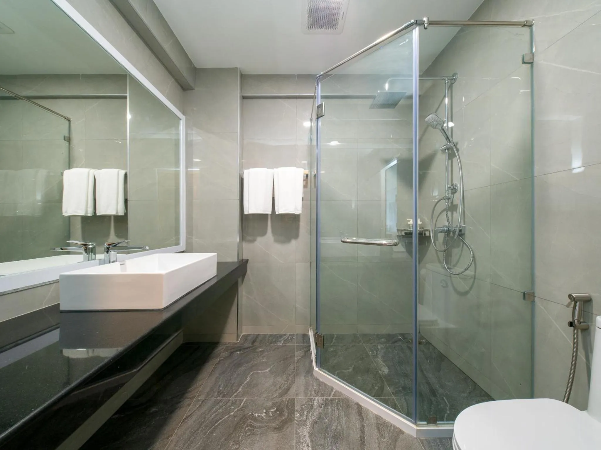 Eastpana Hotel - SHA Extra Plus